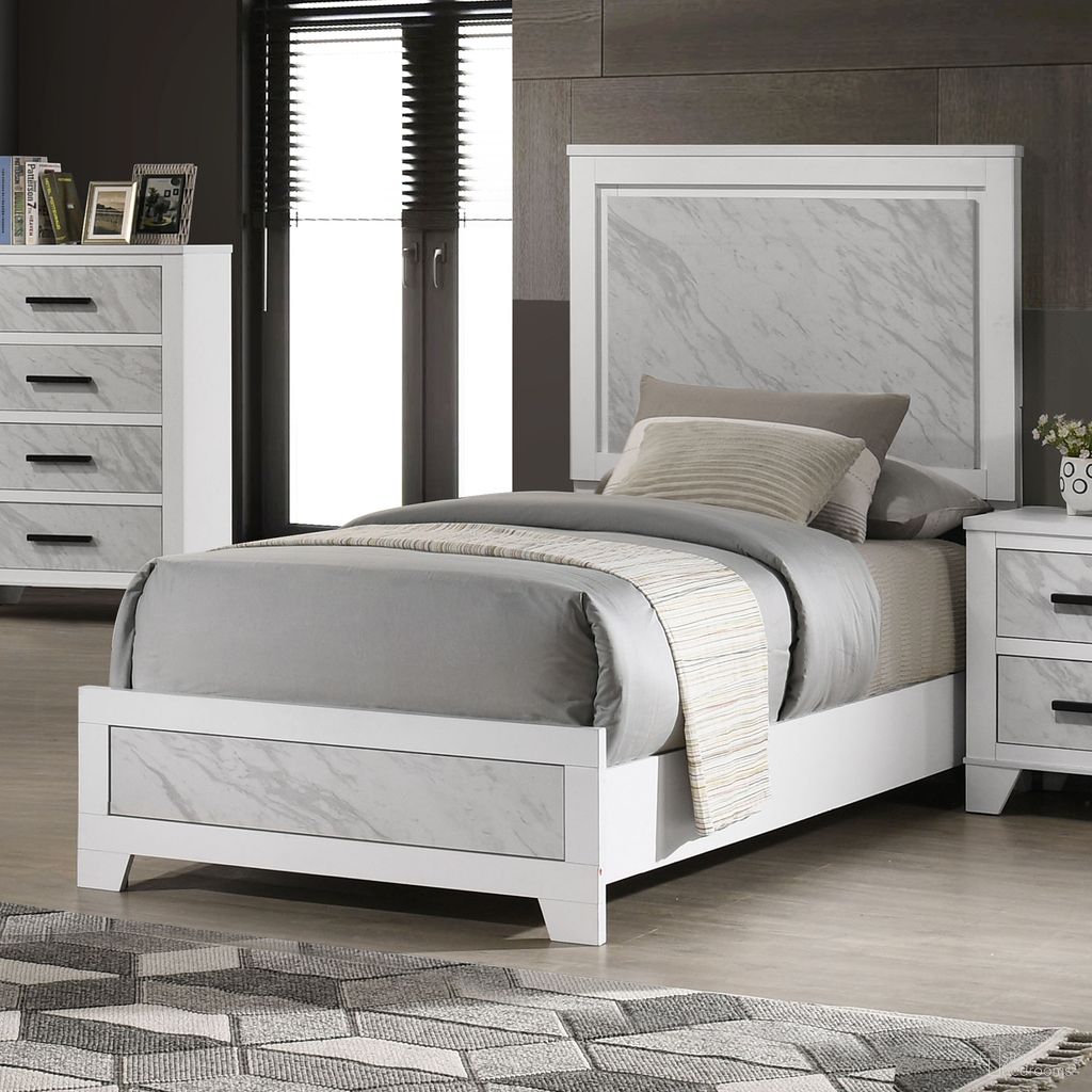 The appearance of Darlene Full Bed In White designed by Furniture of America in the modern / contemporary interior design. This white piece of furniture  was selected by 1StopBedrooms from Darlene Collection to add a touch of cosiness and style into your home. Sku: FM72018WH-F-HBFB;FM72018WH-F-R. Bed Size: Full. Material: Rubberwood.