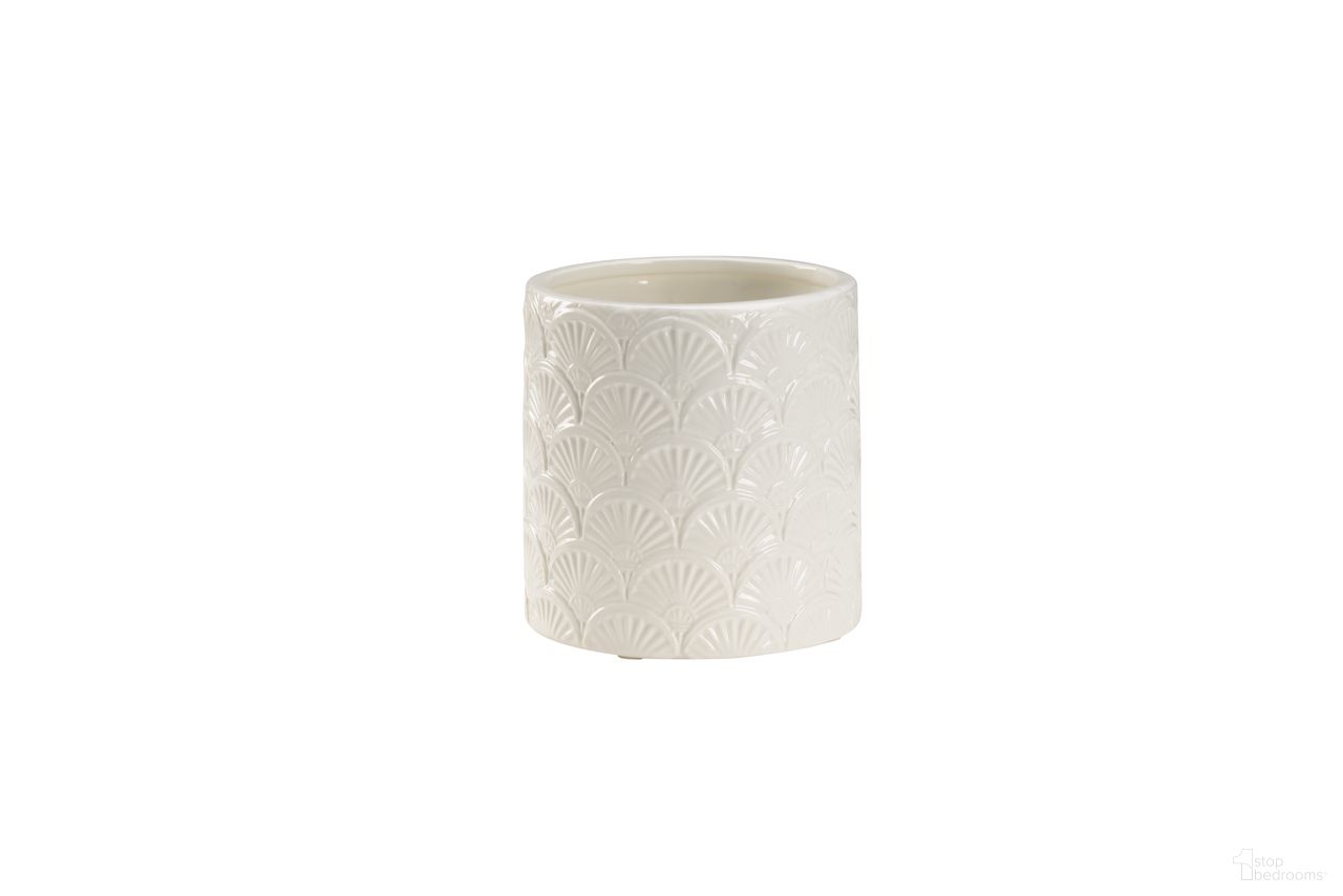 The appearance of Deco Fan Cachepot Small In White and Cream designed by Chelsea House in the modern / contemporary interior design. This white/cream piece of furniture was selected by 1StopBedrooms from Elizabeth Wicker Collection to add a touch of cosiness and style into your home. Sku: 385173. Material: Ceramic.