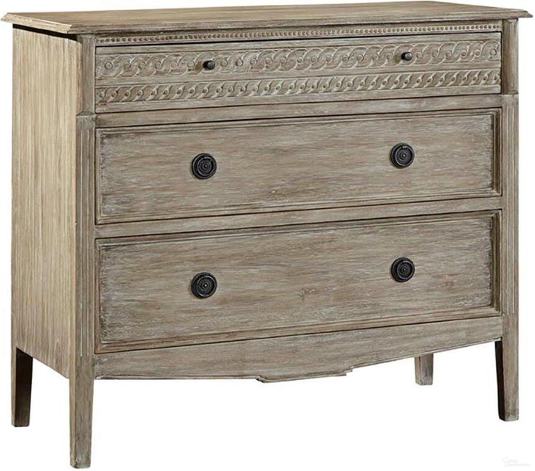 Delilah Chest