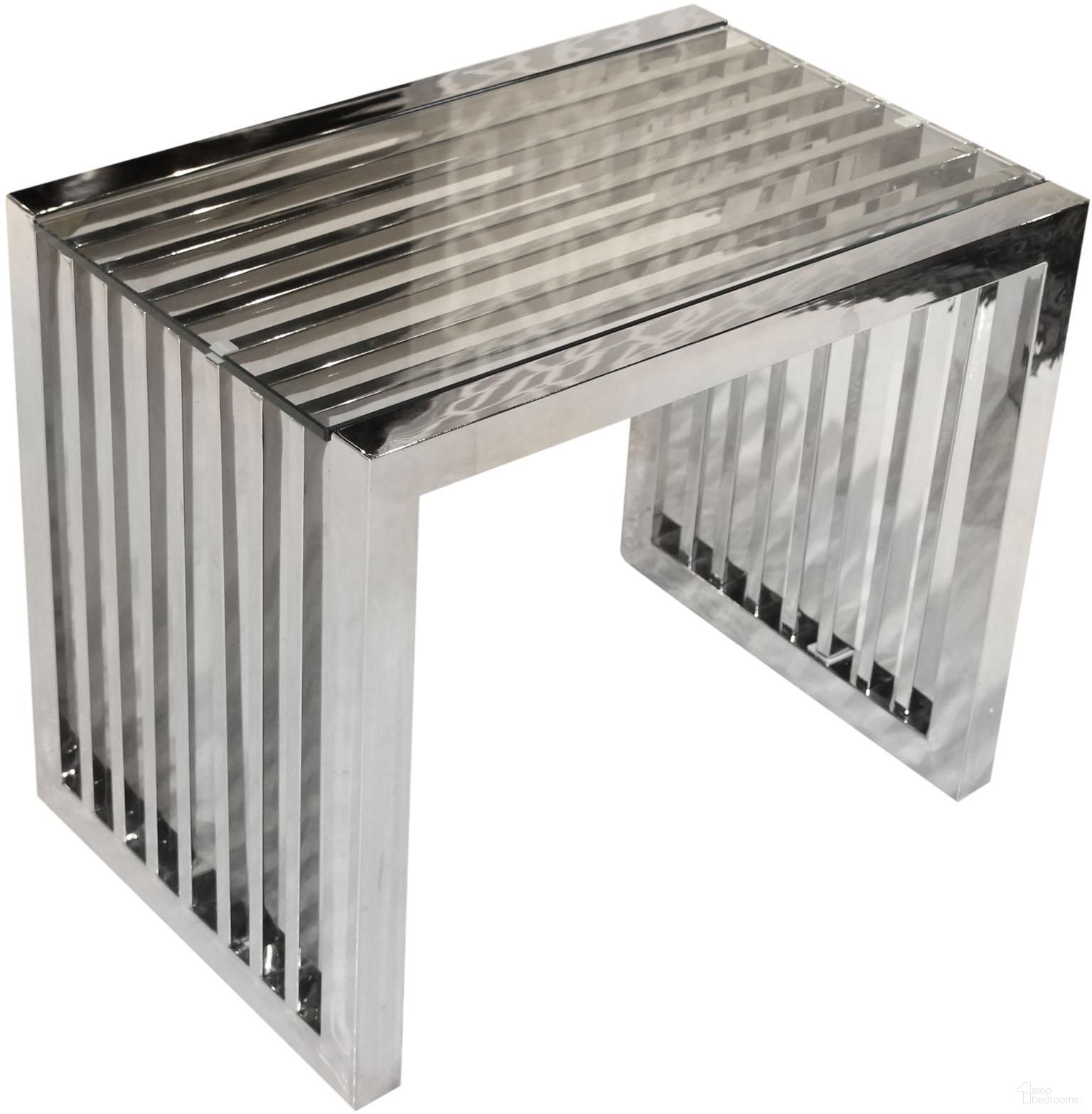 The appearance of Diamond Sofa Soho Glass Top Stainless Steel Base End Table designed by Diamond Sofa in the modern / contemporary interior design. This stainless steel piece of furniture  was selected by 1StopBedrooms from Soho Collection to add a touch of cosiness and style into your home. Sku: SOHOETFR;SOHOETGL. Material: Stainless Steel.