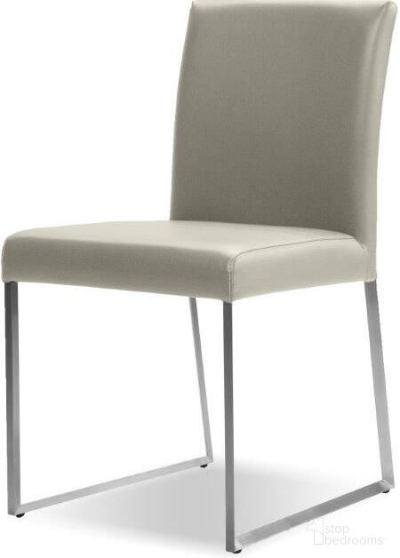 The appearance of Din. Chair Tate Wheat Leather 2/Box, Brushed Ss designed by Mobital in the modern / contemporary interior design. This wheat piece of furniture  was selected by 1StopBedrooms from Tate Collection to add a touch of cosiness and style into your home. Sku: DCH-TATE-WHEA-LE. Material: Stainless Steel. Chair Type: Side Chair.