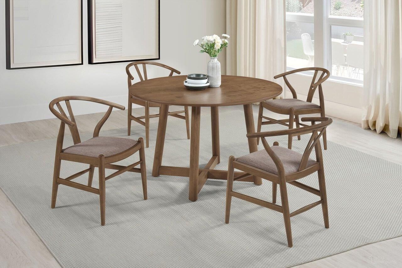 The appearance of Dinah Dining Room Set In Walnut designed by Coaster in the transitional interior design. This walnut piece of furniture was selected by 1StopBedrooms from Dinah Collection to add a touch of cosiness and style into your home. Sku: 108471;108472;108472. Table Base Style: Pedestal. Table Top Shape: Round. Material: Wood. Size: 47" x 47".