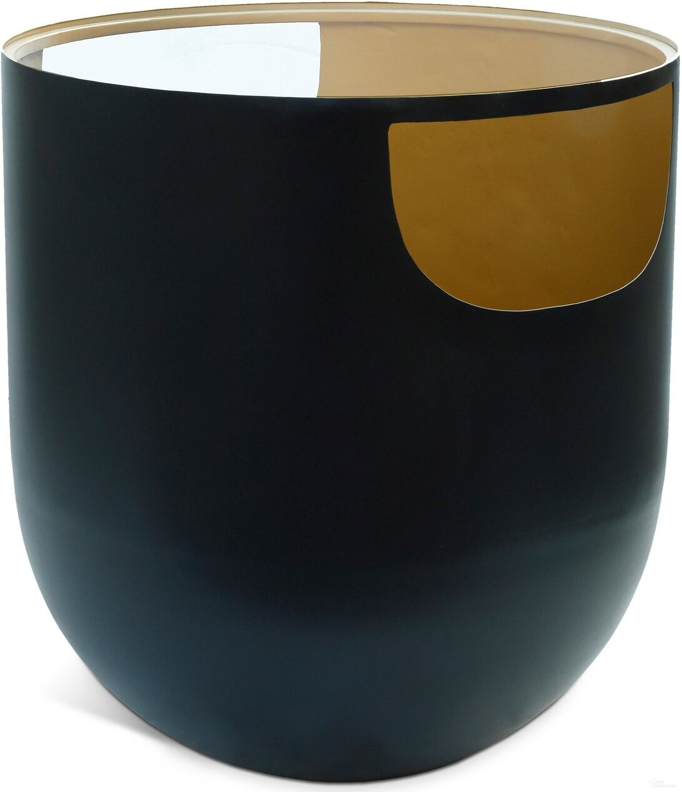 The appearance of Doma End Table In Black and Gold designed by Meridian in the modern / contemporary interior design. This black and gold piece of furniture  was selected by 1StopBedrooms from Doma Collection to add a touch of cosiness and style into your home. Sku: 286-ET. Material: Iron.
