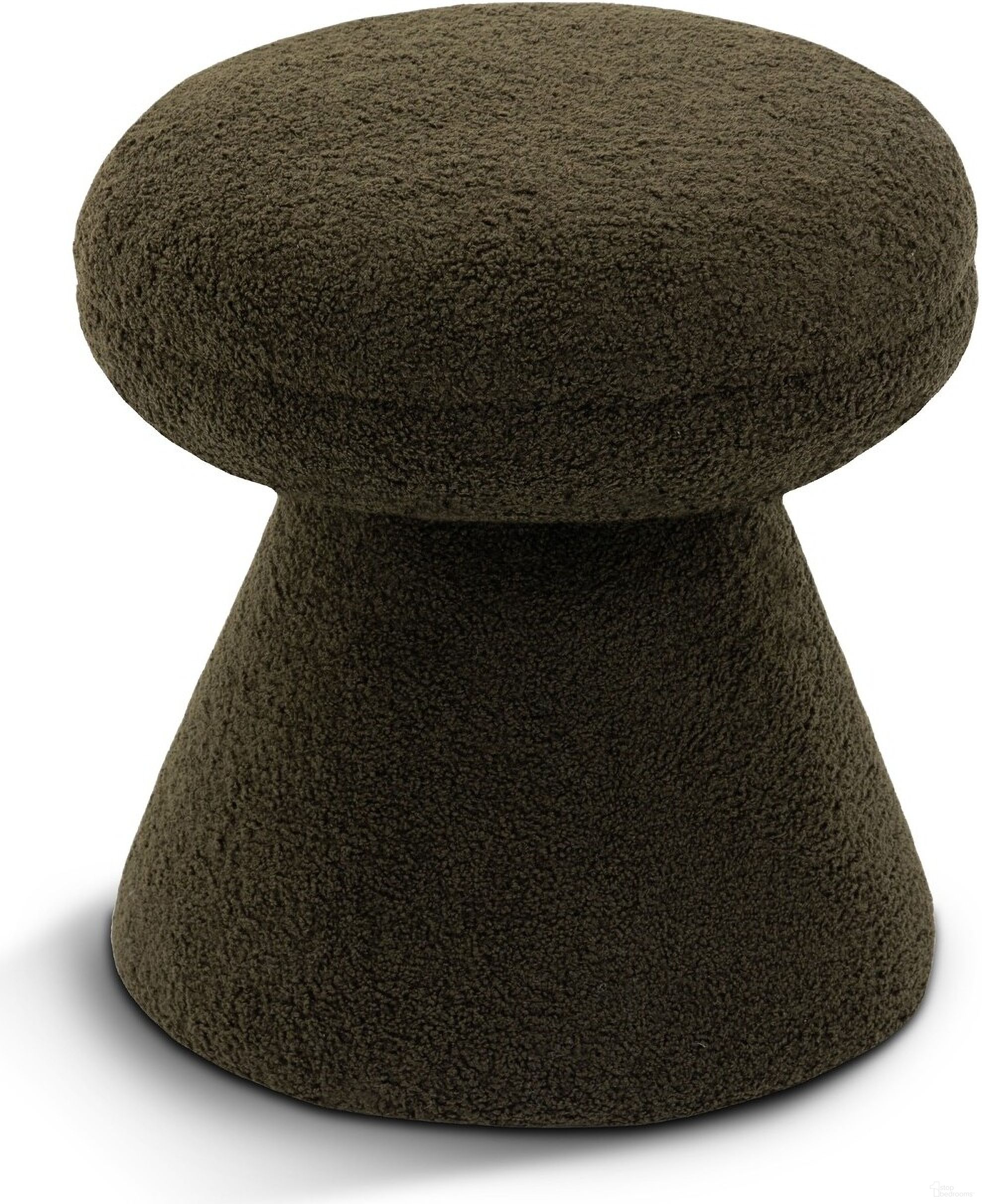The appearance of Drum Faux Shearling Teddy Fabric Ottoman In Green designed by Meridian in the modern / contemporary interior design. This green piece of furniture was selected by 1StopBedrooms from Drum Collection to add a touch of cosiness and style into your home. Sku: 195Green. Material: Plywood.