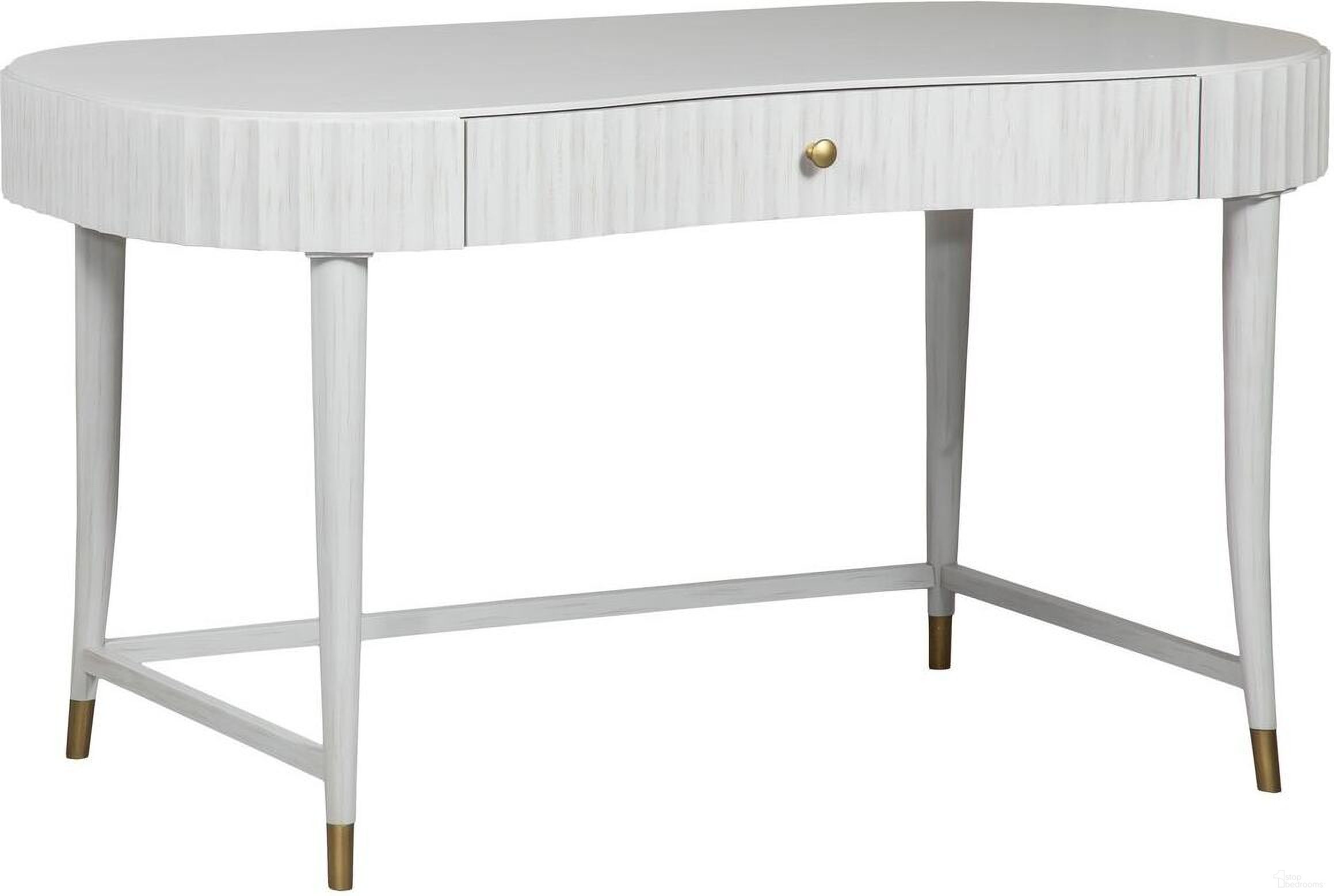 The appearance of East Camden Vanity Desk In Pearl designed by Fairfield Chair in the modern / contemporary interior design. This pearl piece of furniture was selected by 1StopBedrooms from East Camden Collection to add a touch of cosiness and style into your home. Sku: 8098-08. Material: Metal.