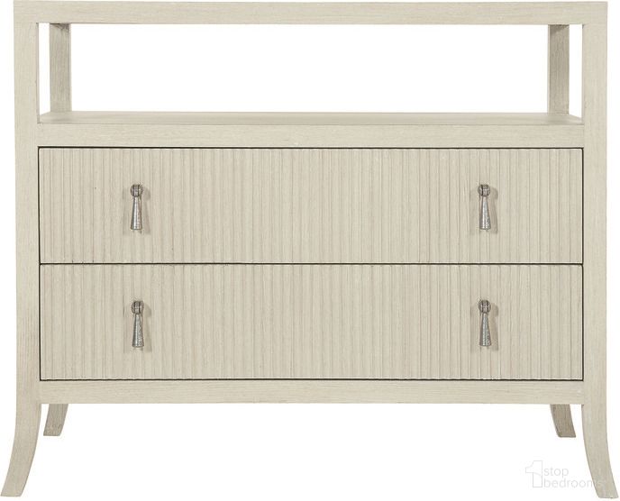 The appearance of East Hampton Bachelor's Chest designed by Bernhardt in the modern / contemporary interior design. This cerused linen piece of furniture was selected by 1StopBedrooms from East Hampton Collection to add a touch of cosiness and style into your home. Sku: 395230. Material: Ash Veneer.