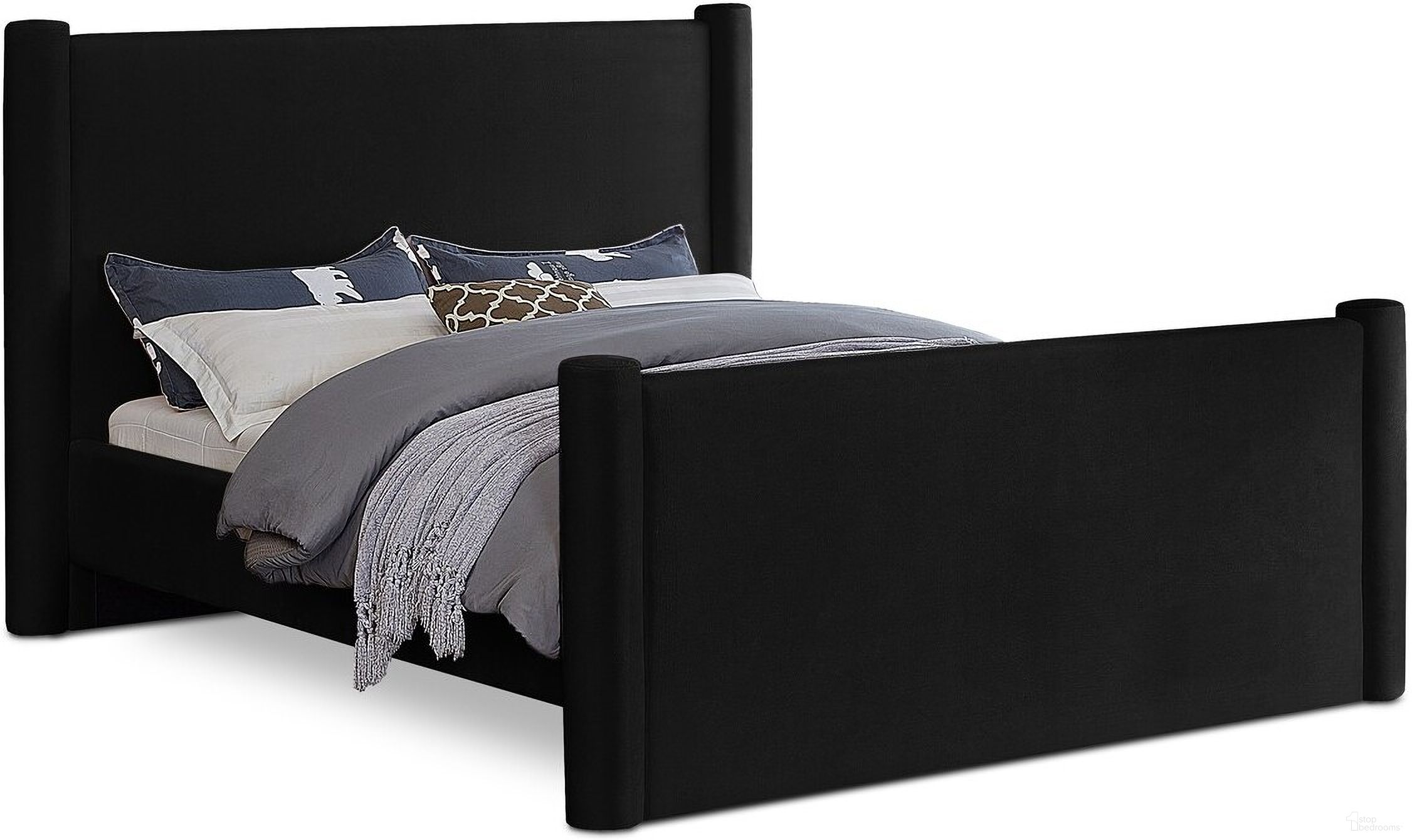 The appearance of Elias Queen Bed In Black Velvet designed by Meridian in the modern / contemporary interior design. This black velvet piece of furniture  was selected by 1StopBedrooms from Elias Collection to add a touch of cosiness and style into your home. Sku: B1298Black-Q Box 1/2 (Headboard / Footboard / Slats / Hardware);B1298Black-Q Box 2/2 (Rails / 4 Columns). Bed Type: Poster Bed. Bed Size: Queen. Material: Velvet.