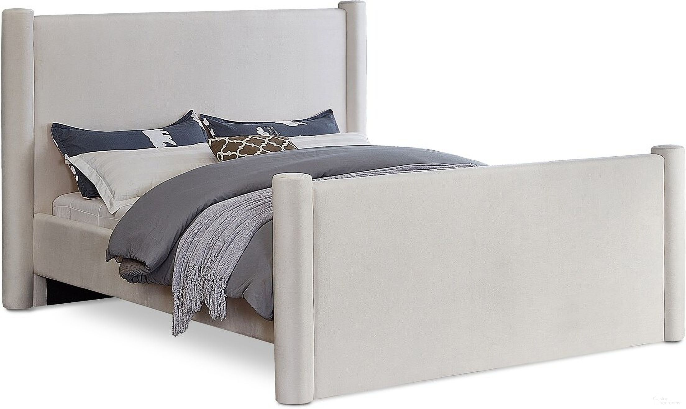 Elias Queen Bed In Cream Velvet