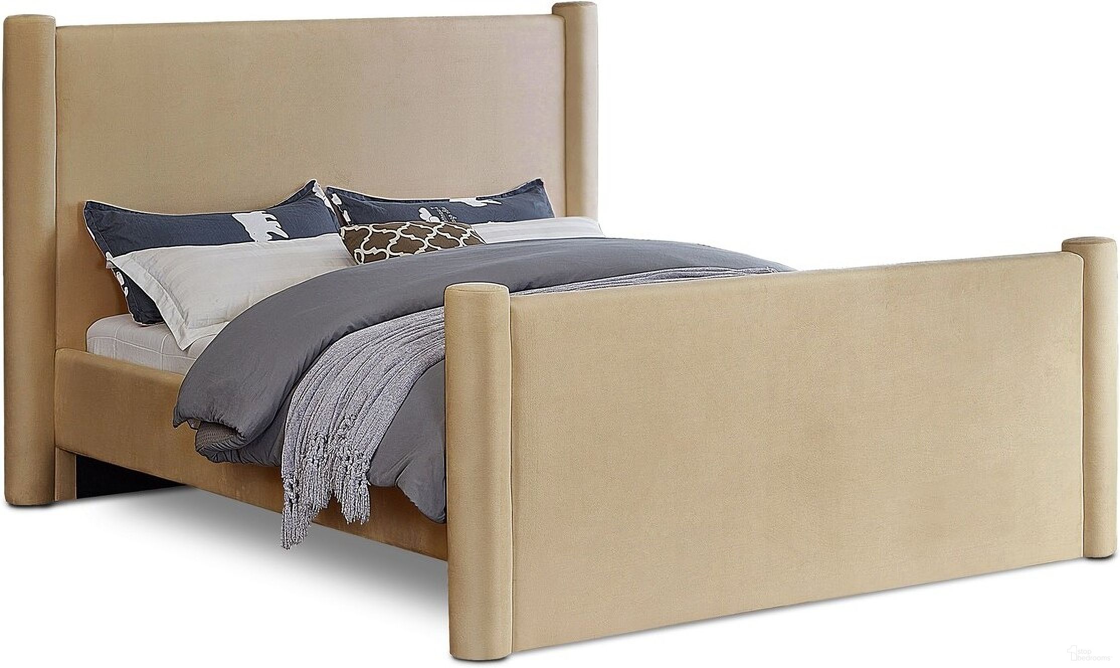 The appearance of Elias Velvet King Bed In Camel designed by Meridian in the modern / contemporary interior design. This camel piece of furniture was selected by 1StopBedrooms from Elias Collection to add a touch of cosiness and style into your home. Sku: B1298Camel-K Box 1/2 (Headboard / Footboard / Slats / Hardware);B1298Camel-K Box 2/2 (Rails / 4 Columns). Bed Type: Poster Bed. Bed Size: King. Material: Velvet.