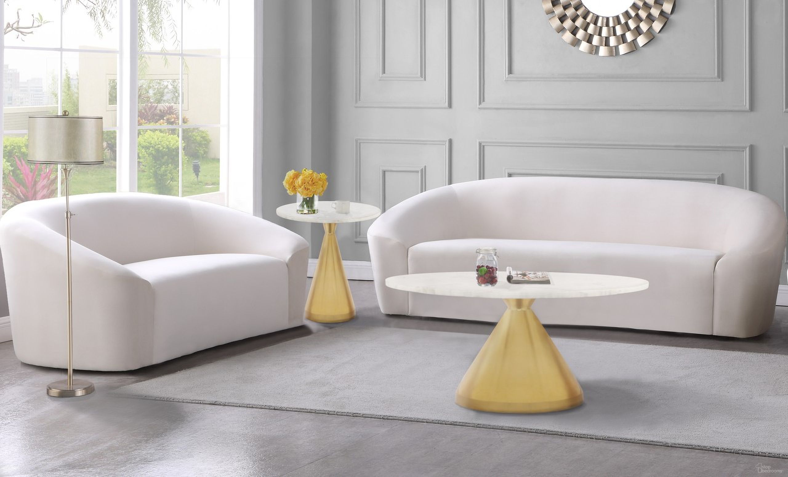 The appearance of Emery Ocassional Table Set In White designed by Meridian in the modern / contemporary interior design. This white piece of furniture  was selected by 1StopBedrooms from Emery Collection to add a touch of cosiness and style into your home. Sku: 285-CT Box 1/2 (Marble Top);285-CT Box 2/2 (Base);285-ET Box 1/2 (Marble Top);285-ET Box 2/2 (Base). Material: Stainless Steel.