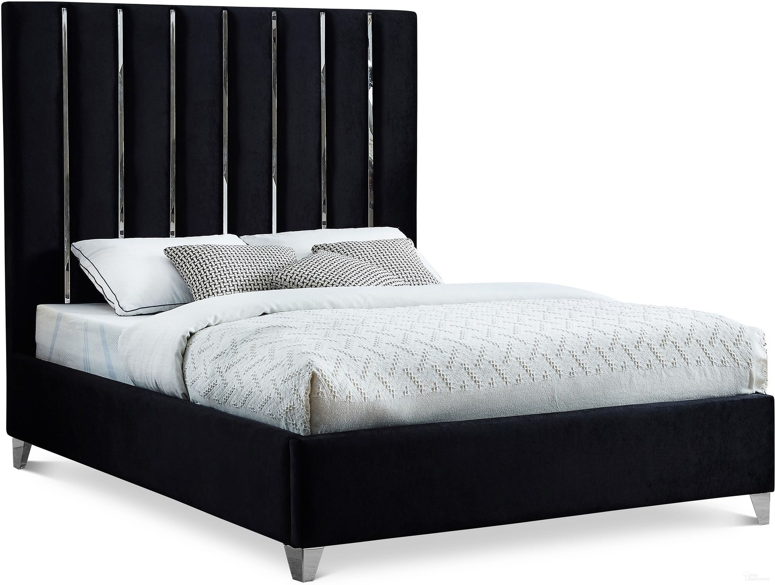 Enzo Velvet Queen Bed In Black