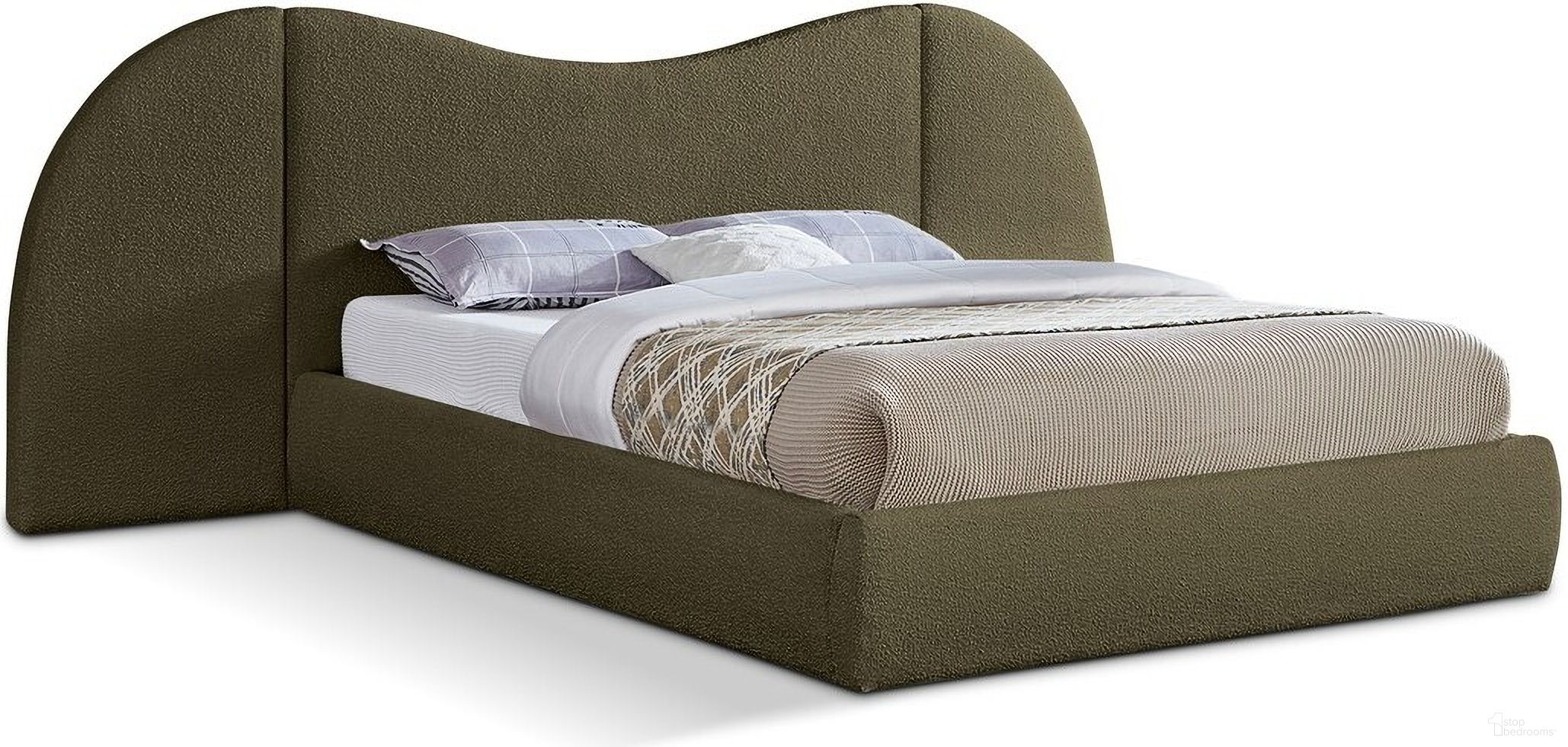 The appearance of Everest Boucle Fabric Queen Bed In Olive Green designed by Meridian in the modern / contemporary interior design. This olive green piece of furniture was selected by 1StopBedrooms from Everest Collection to add a touch of cosiness and style into your home. Sku: B1246Olive-Q Box 1/3 (Headboard / Slats);B1246Olive-Q Box 2/3 (Footboard / Rails / Hardware / Center Support Bar);B1246Olive-Q Box 3/3 (WIngs). Bed Type: Platform Bed. Bed Size: Queen. Material: Plywood.