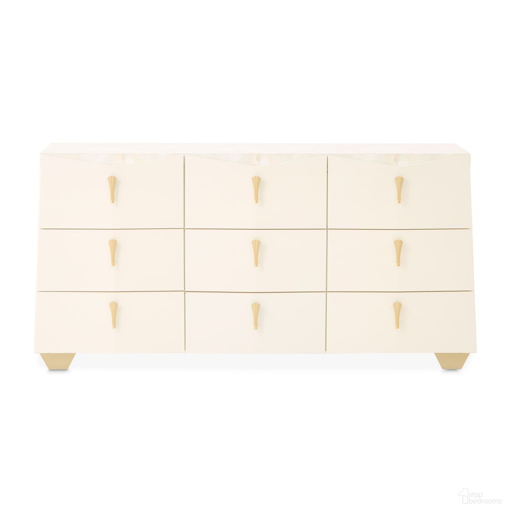 The appearance of Fantosini Dresser In Creamy Pearl designed by Michael Amini in the modern / contemporary interior design. This creamy pearl piece of furniture was selected by 1StopBedrooms from Fantosini Collection to add a touch of cosiness and style into your home. Sku: 9091050SA-112. Material: Solid Wood.
