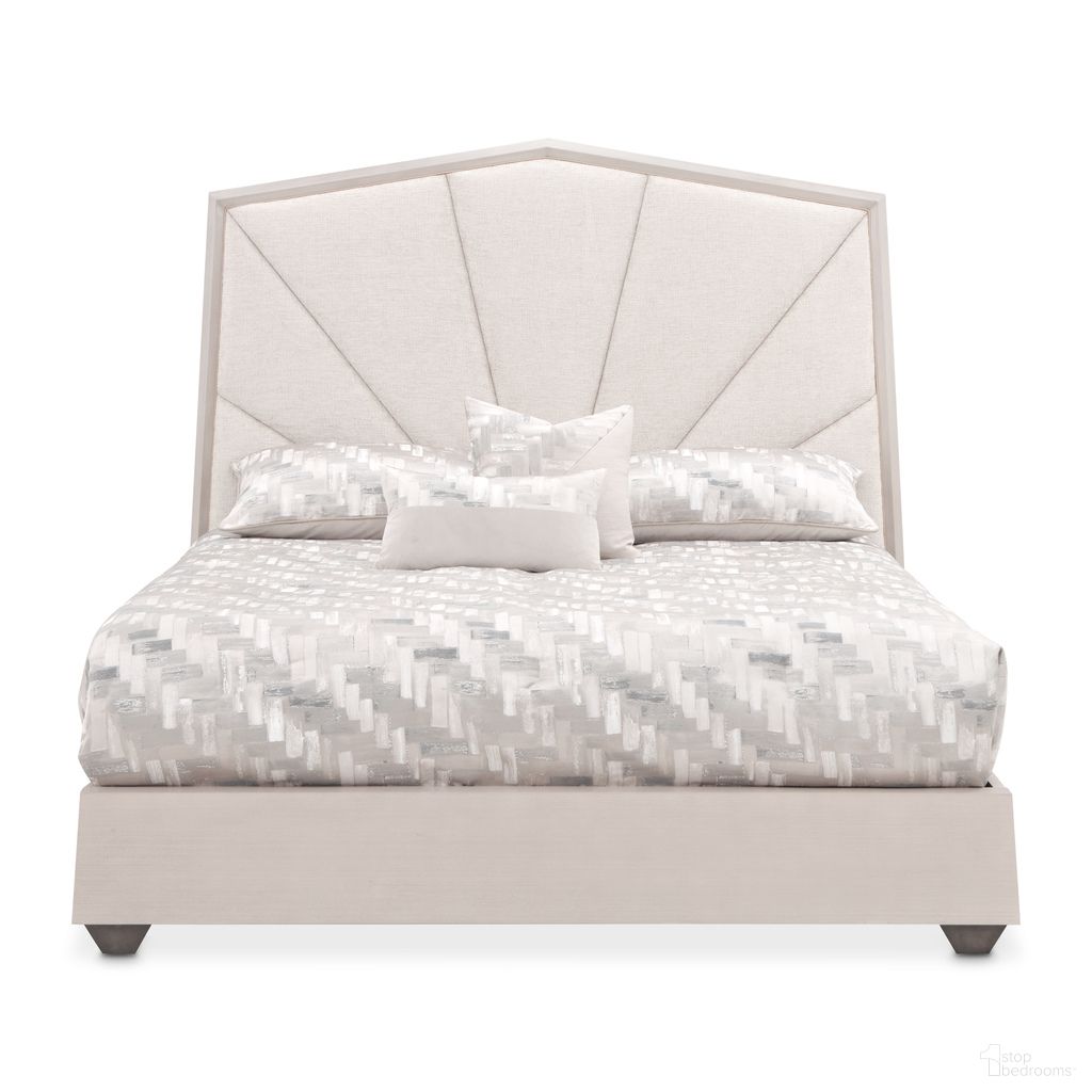The appearance of Fantosini King Tufted Panel Bed In Silver Mist and Cappuccino designed by Michael Amini in the modern / contemporary interior design. This silver mist/cappuccino piece of furniture  was selected by 1StopBedrooms from Fantosini Collection to add a touch of cosiness and style into your home. Sku: 9091014-823;9091024-823;9091037-823. Bed Type: Panel Bed. Bed Size: King. Material: Solid Wood.