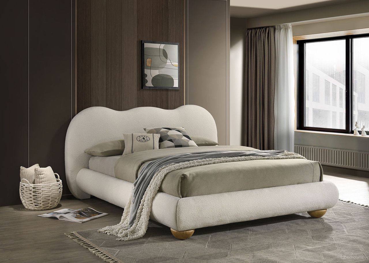 The appearance of Finamore Eastern king Bed In White and Natural Oak designed by Furniture of America in the modern / contemporary interior design. This white and natural oak piece of furniture was selected by 1StopBedrooms from Finamore Collection to add a touch of cosiness and style into your home. Sku: FM72005WH-EK-1;FM72005WH-EK-2;FM72005WH-EK-3. Bed Size: King. Material: Boucle Fabric.