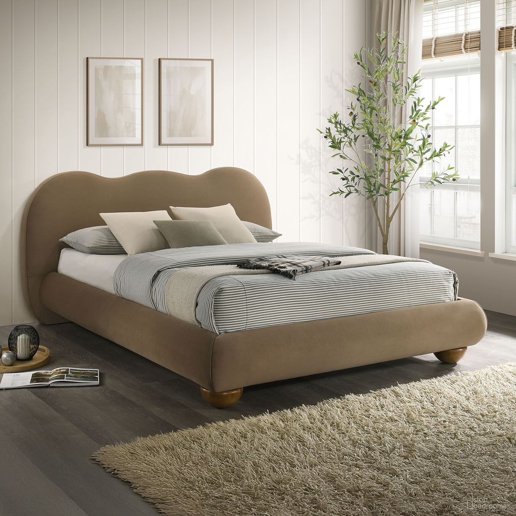 The appearance of Finamore Queen Bed In Brown Velvet designed by Furniture of America in the modern / contemporary interior design. This brown piece of furniture was selected by 1StopBedrooms from Finamore Collection to add a touch of cosiness and style into your home. Sku: FM72005BR-Q-1;FM72005BR-Q-2;FM72005BR-Q-3. Bed Size: Queen. Material: Velvet.
