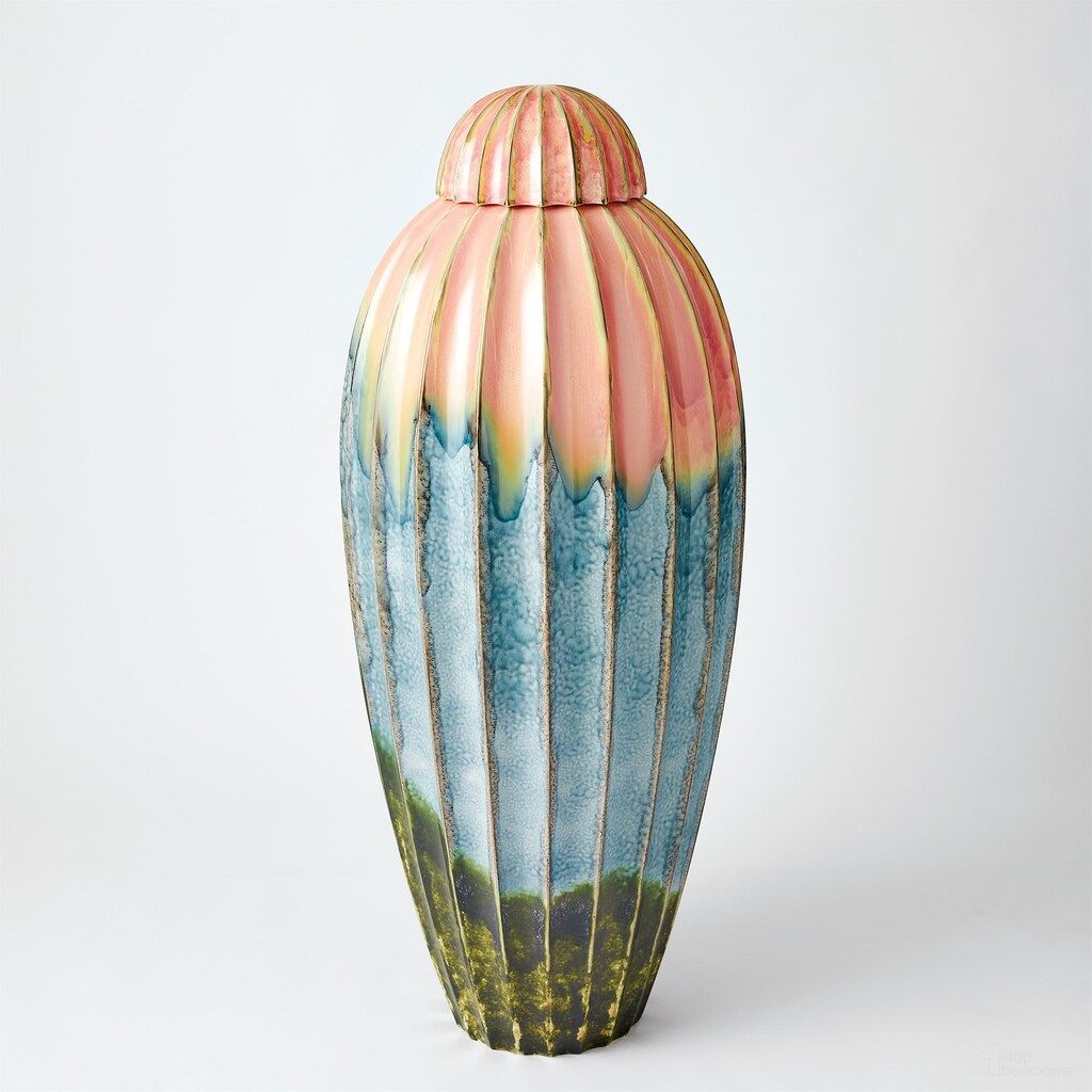 The appearance of Fluted Jar with Lid In Clear designed by Global Views in the modern / contemporary interior design. This clear piece of furniture  was selected by 1StopBedrooms from Fluted Collection to add a touch of cosiness and style into your home. Sku: 110847. Material: Glass.