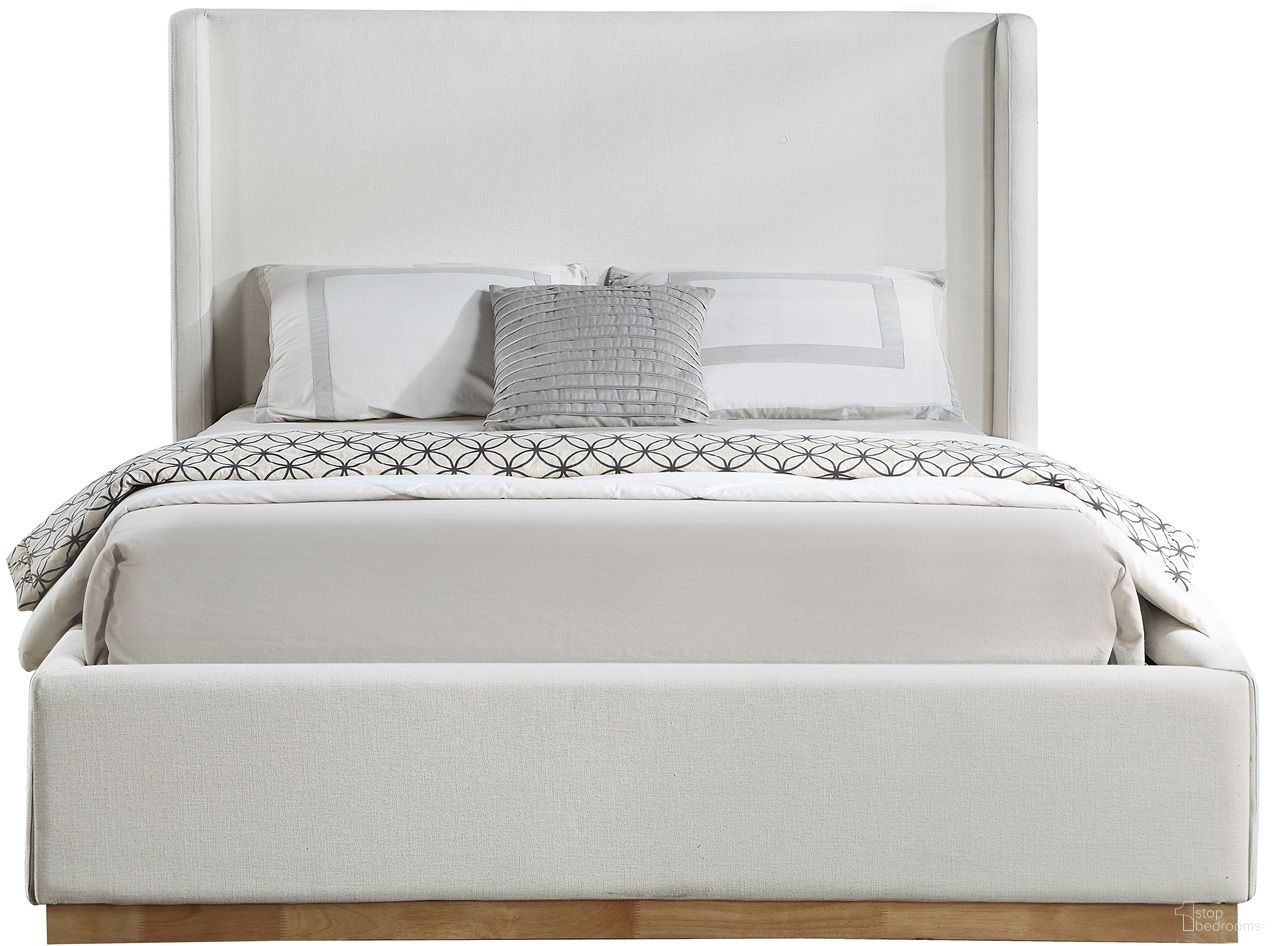 The appearance of Flynn Linen Textured Fabric King Bed In Natural and Cream designed by Meridian in the modern / contemporary interior design. This cream piece of furniture  was selected by 1StopBedrooms from Flynn Collection to add a touch of cosiness and style into your home. Sku: FlynnCream-K Box 1/2 (Headboard);FlynnCream-K Box 2/2 (Footboard / Rails / Slats). Bed Size: King. Material: Linen.