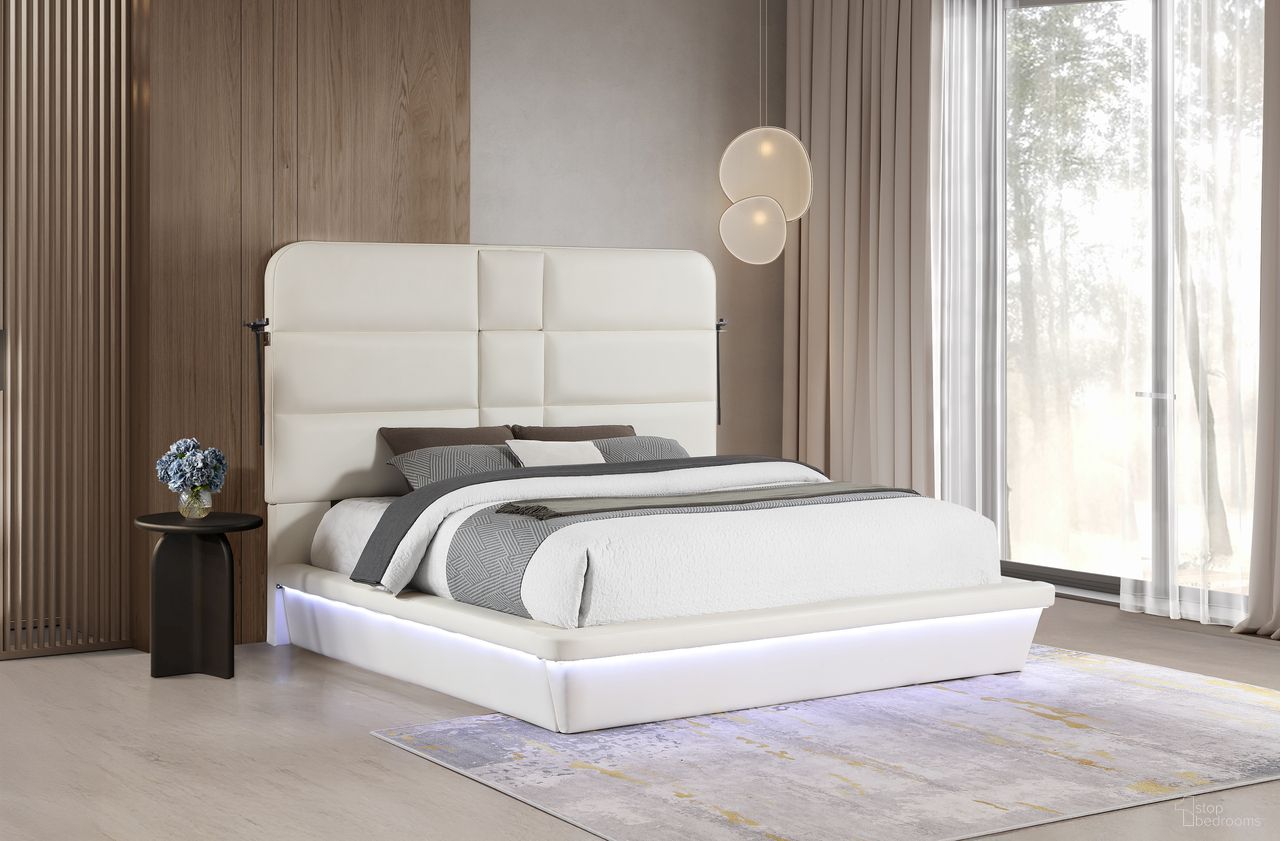 Futura King Bed In White