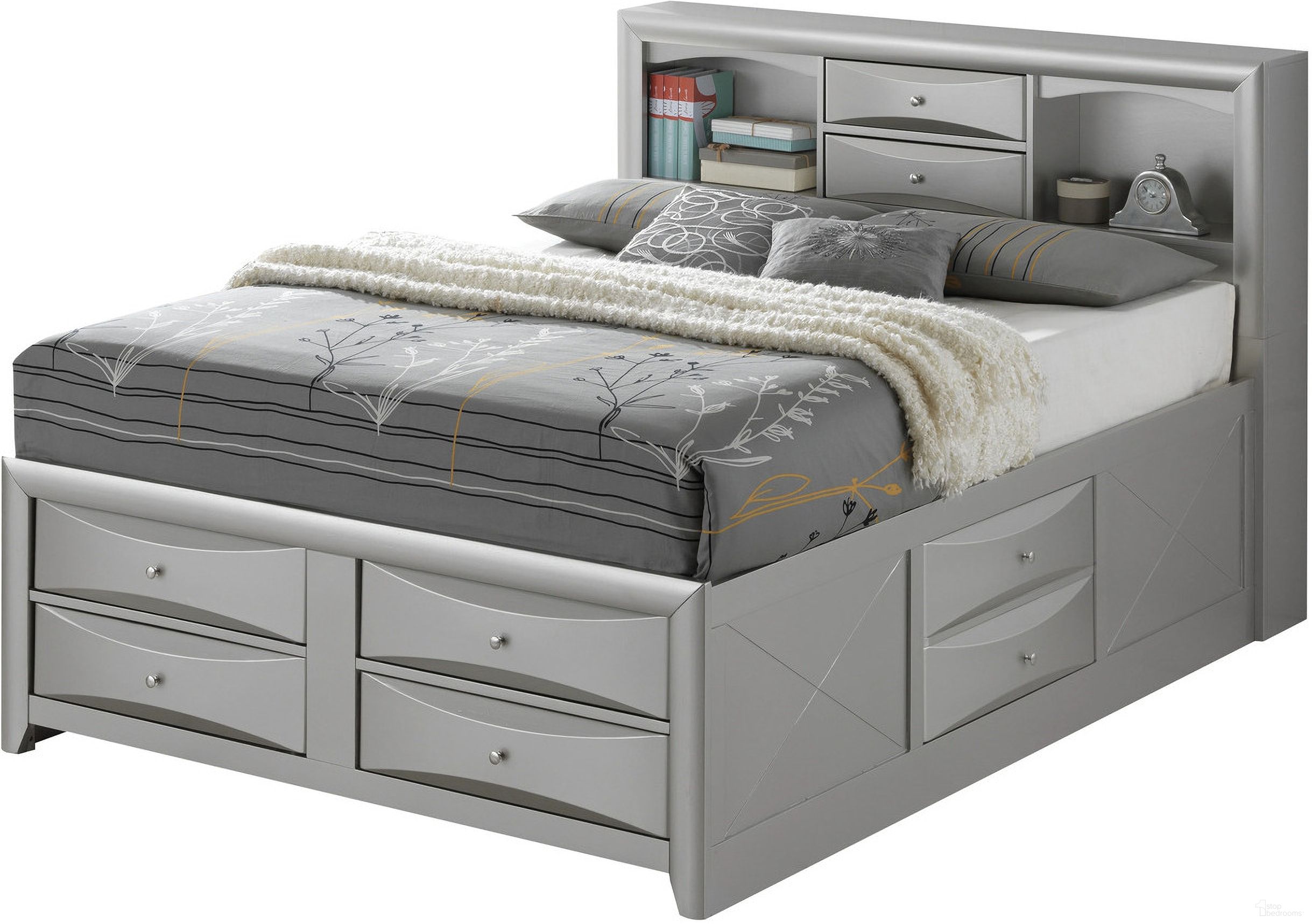 The appearance of G1503G Bookcase Storage Bed (King) designed by Glory in the transitional interior design. This silver gray piece of furniture was selected by 1StopBedrooms from G15 Collection to add a touch of cosiness and style into your home. Sku: G1503G-KSB3 Box 1;G1503G-KSB3 Box 2;G1503G-KSB3 Box 3;G1503G-KSB3 Box 5;G1503G-KSB3 Box 6;G1503G-KSB3 Box 4. Bed Type: Storage Bed. Material: Wood. Bed Size: King.
