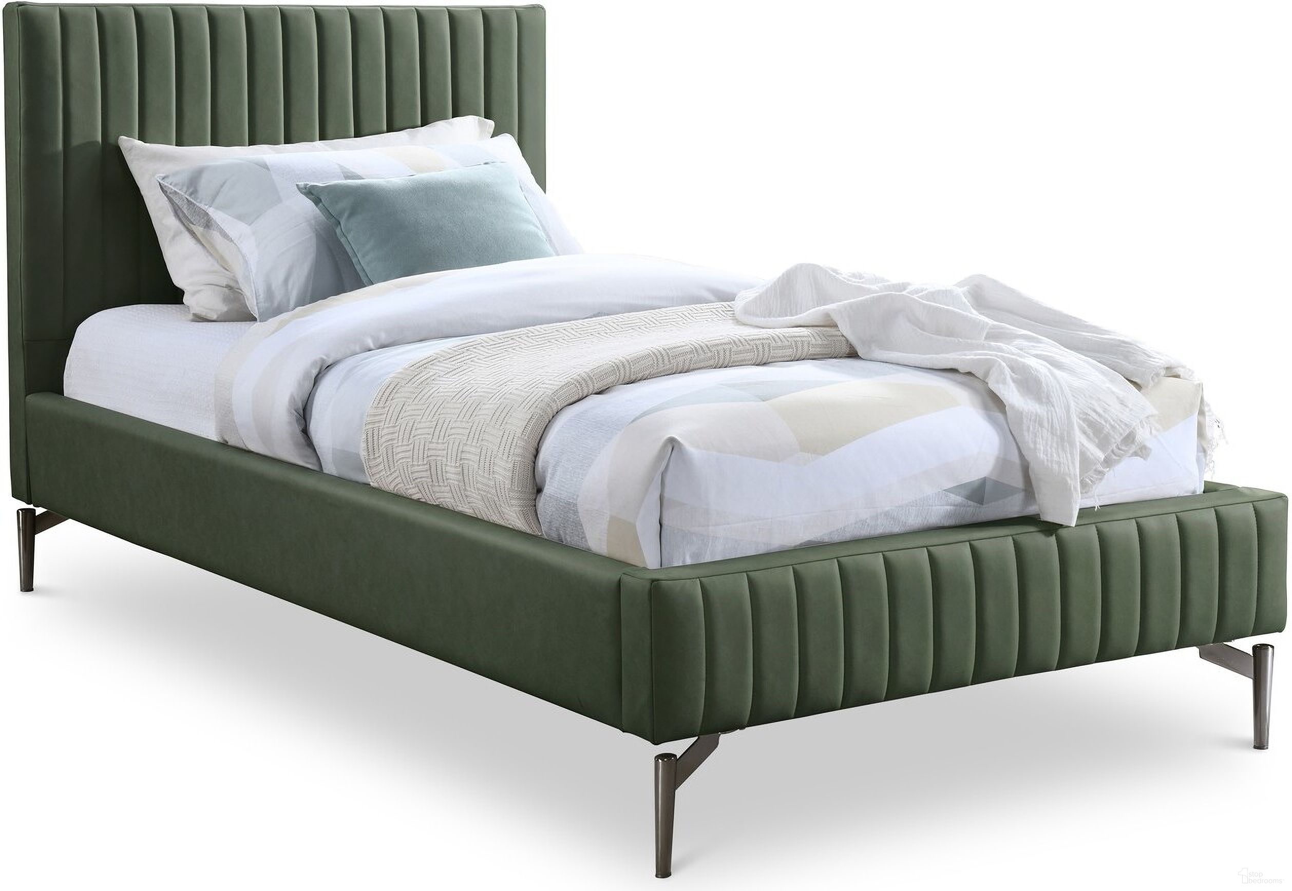 The appearance of Gallo Vegan Leather Twin Bed In Green designed by Meridian in the modern / contemporary interior design. This green piece of furniture was selected by 1StopBedrooms from Gallo Collection to add a touch of cosiness and style into your home. Sku: GalloGreen-T Box 1/2 (Headboard);GalloGreen-T Box 2/2 (Footboard / Rails / Slats). Bed Type: Panel Bed. Material: Wood. Bed Size: Twin.