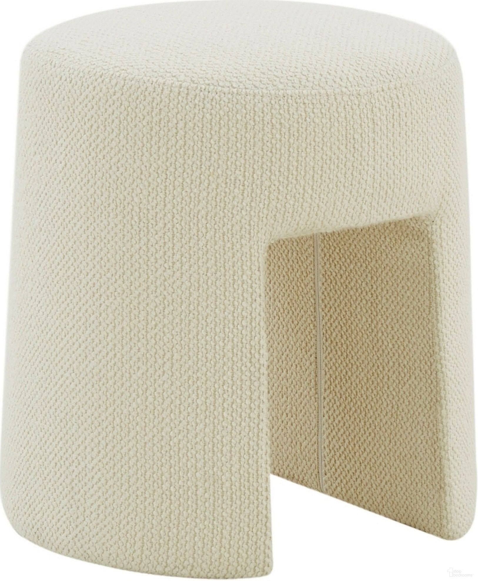The appearance of Ginny Upholstered Ottoman In Ivory designed by Safavieh Couture in the modern / contemporary interior design. This ivory piece of furniture was selected by 1StopBedrooms from Ginny Collection to add a touch of cosiness and style into your home. Sku: SFV5102A. Material: Wood.