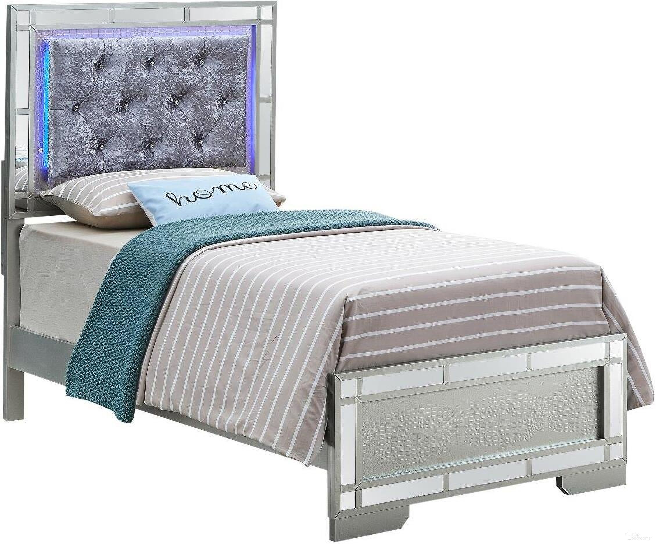 The appearance of Glory Furniture Madison Twin Bed In Silver Champagne designed by Glory in the modern / contemporary interior design. This silver piece of furniture was selected by 1StopBedrooms from Madison Collection to add a touch of cosiness and style into your home. Sku: G6600A-TB Box 1;G6600A-TB Box 2;G6600A-TB Box 3. Bed Type: Panel Bed. Material: Wood. Bed Size: Twin.