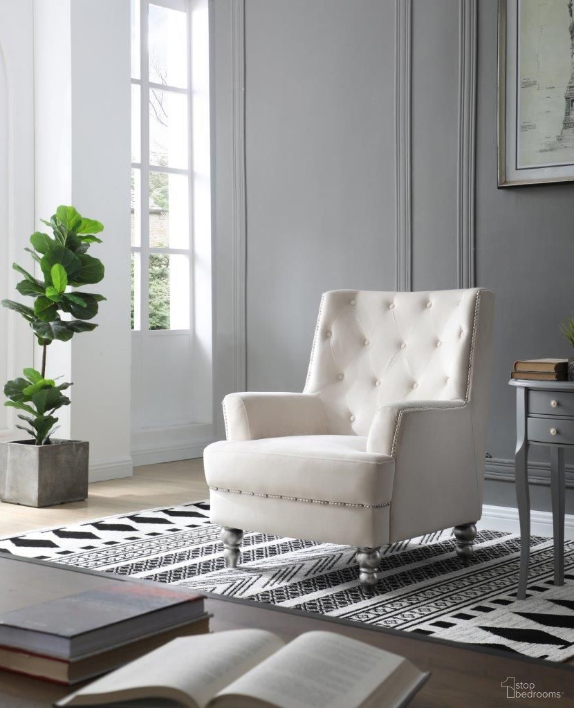 The appearance of Glory Furniture Pamona Ivory Chair designed by Glory in the traditional interior design. This ivory piece of furniture was selected by 1StopBedrooms from Pamona Collection to add a touch of cosiness and style into your home. Sku: G0916-C. Material: Wood.