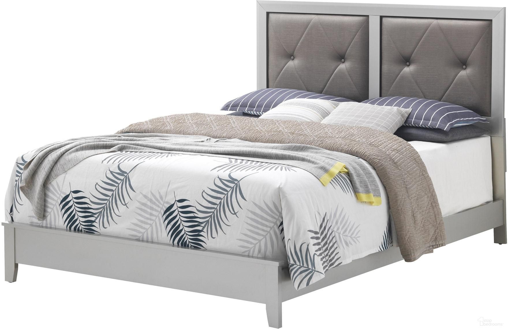 The appearance of Glory Furniture Primo Full Bed, Champagne designed by Glory in the transitional interior design. This champagne piece of furniture was selected by 1StopBedrooms from Primo Collection to add a touch of cosiness and style into your home. Sku: G1333A-FB Box 1;G1333A-FB Box 3;G1333A-FB Box 2. Bed Type: Panel Bed. Material: Wood. Bed Size: Full.