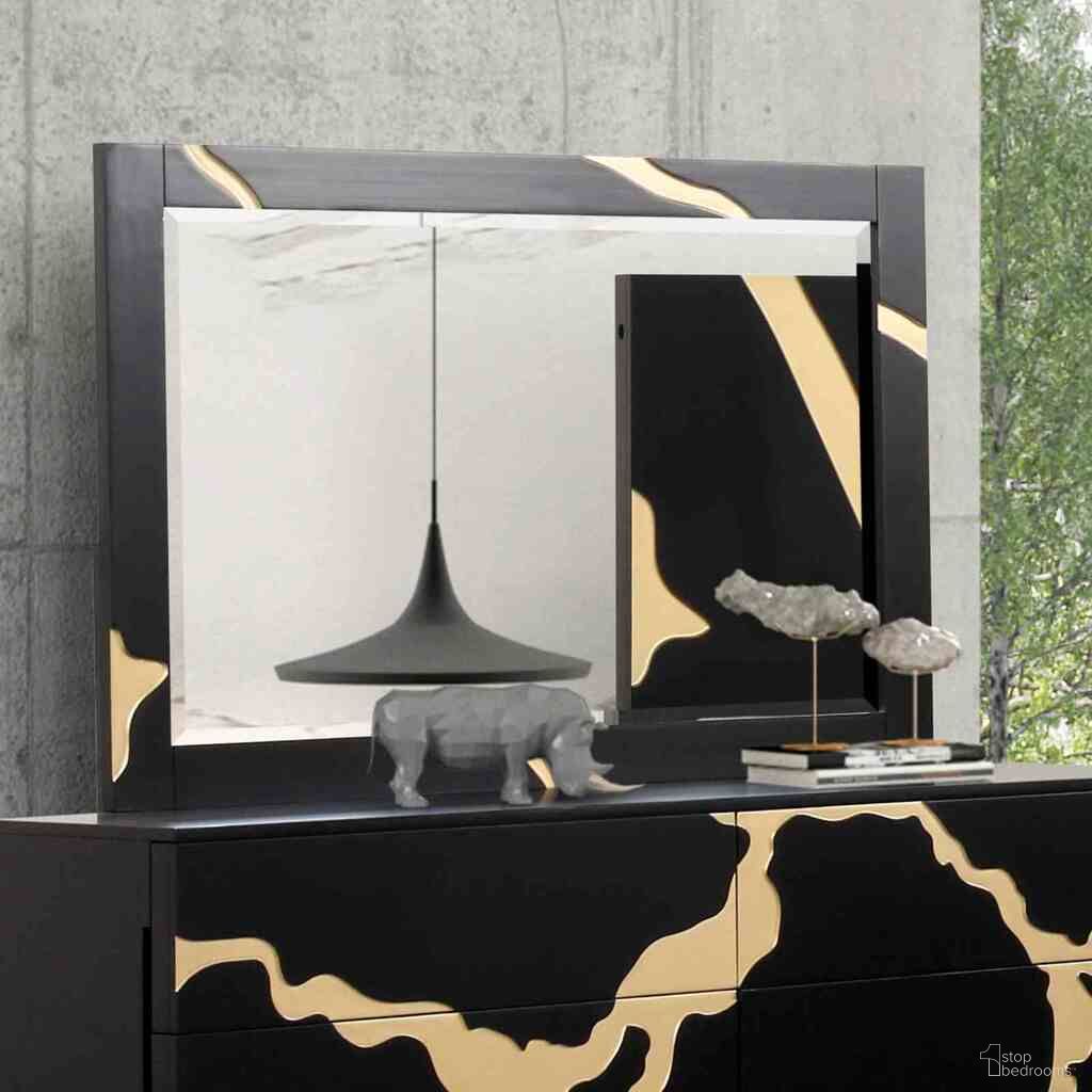 The appearance of Goldsberg Mirror In Black and Gold designed by Furniture of America in the modern / contemporary interior design. This black/gold piece of furniture was selected by 1StopBedrooms from Goldsberg Collection to add a touch of cosiness and style into your home. Sku: FM7425BK-M. Material: Pine Wood.