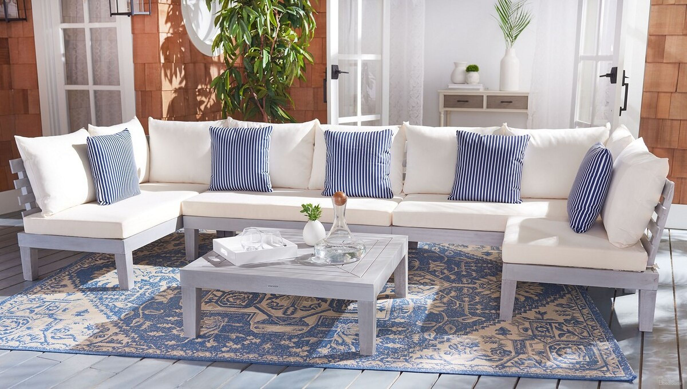 The appearance of Granton 5 Piece Living Set In White and Grey designed by Safavieh in the modern / contemporary interior design. This white and grey piece of furniture was selected by 1StopBedrooms from Granton Collection to add a touch of cosiness and style into your home. Sku: PAT7054C-4BX. Material: Wood.