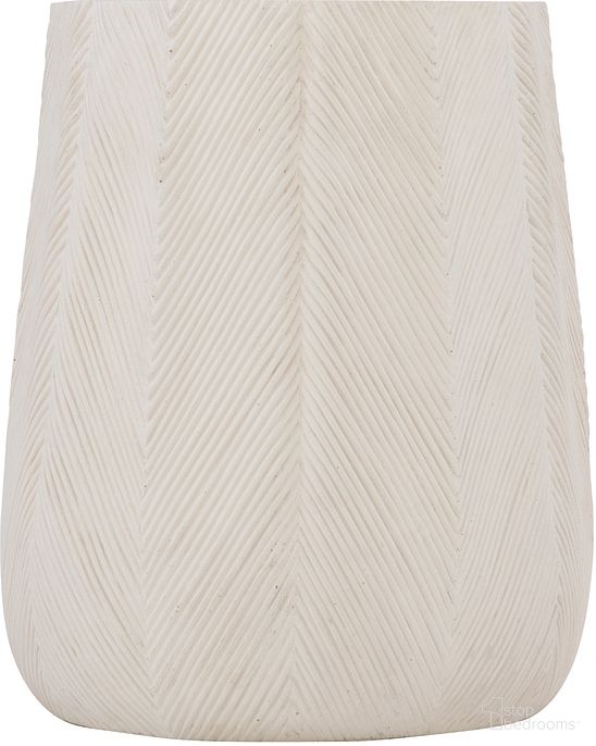 The appearance of Grenada Round Drink Table designed by Bernhardt in the modern / contemporary interior design. This natural piece of furniture  was selected by 1StopBedrooms from Grenada Collection to add a touch of cosiness and style into your home. Sku: X01170. Material: Stonecast.