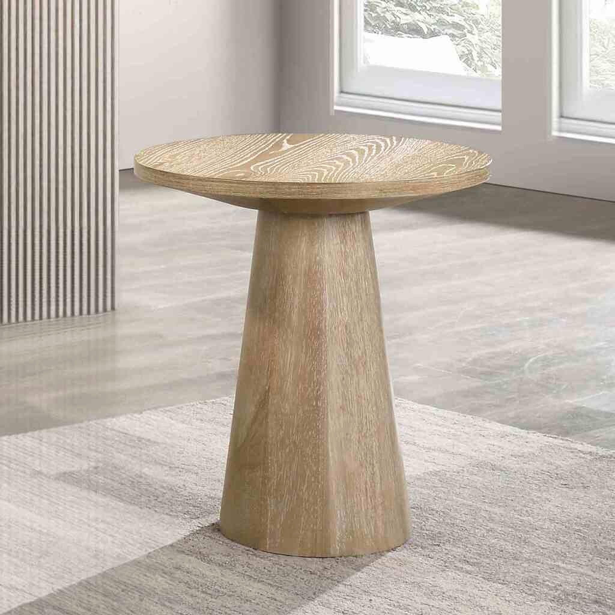 The appearance of Halewood End Table In Oak designed by Furniture of America in the modern / contemporary interior design. This oak piece of furniture  was selected by 1StopBedrooms from Halewood Collection to add a touch of cosiness and style into your home. Sku: FM4222NT-E-1;FM4222NT-E-2. Material: Rubberwood.