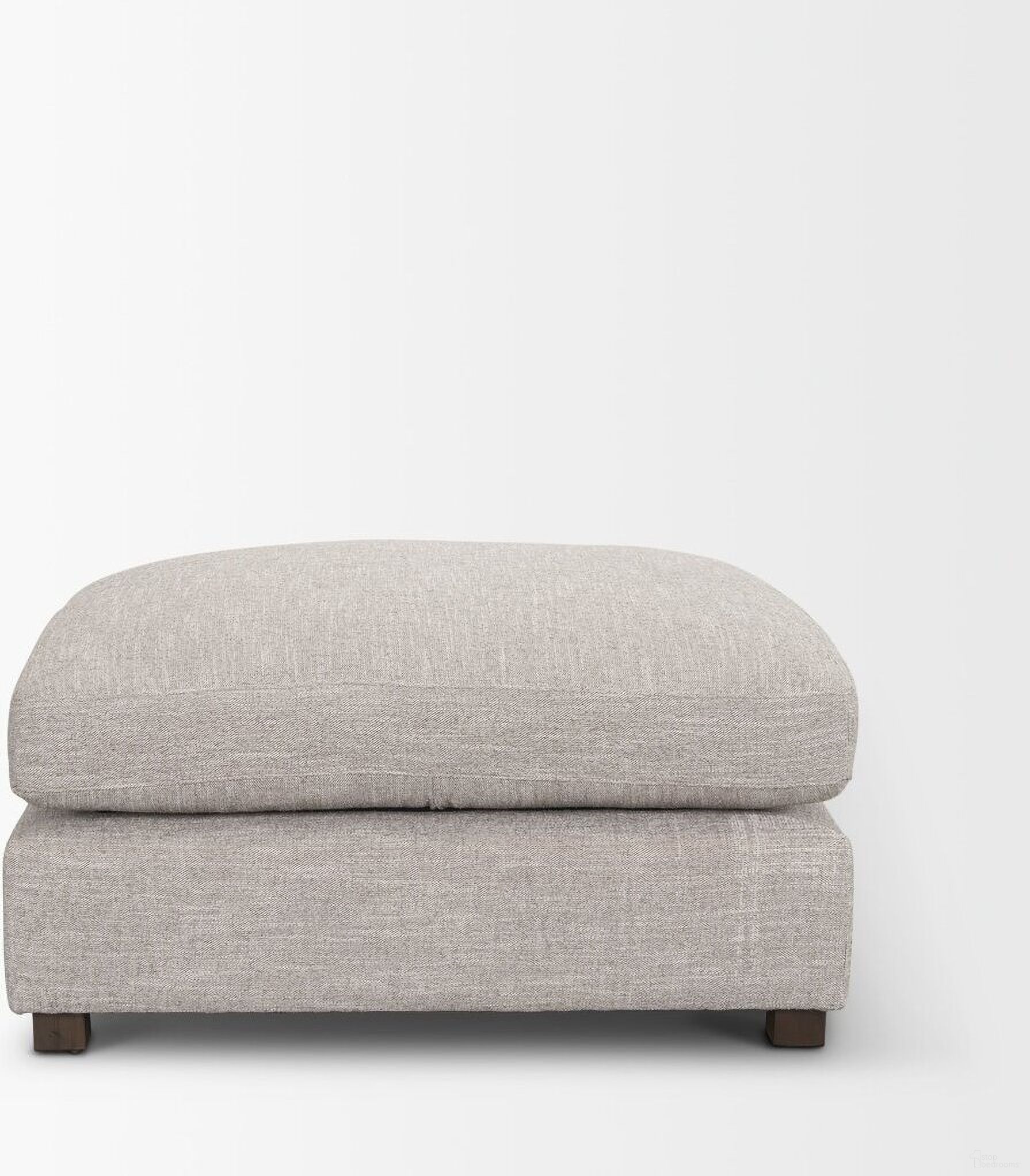 The appearance of Halston Performance Fabric Large Ottoman In Gray designed by Mercana in the transitional interior design. This gray piece of furniture was selected by 1StopBedrooms from Halston Collection to add a touch of cosiness and style into your home. Sku: 70477. Material: Fabric.