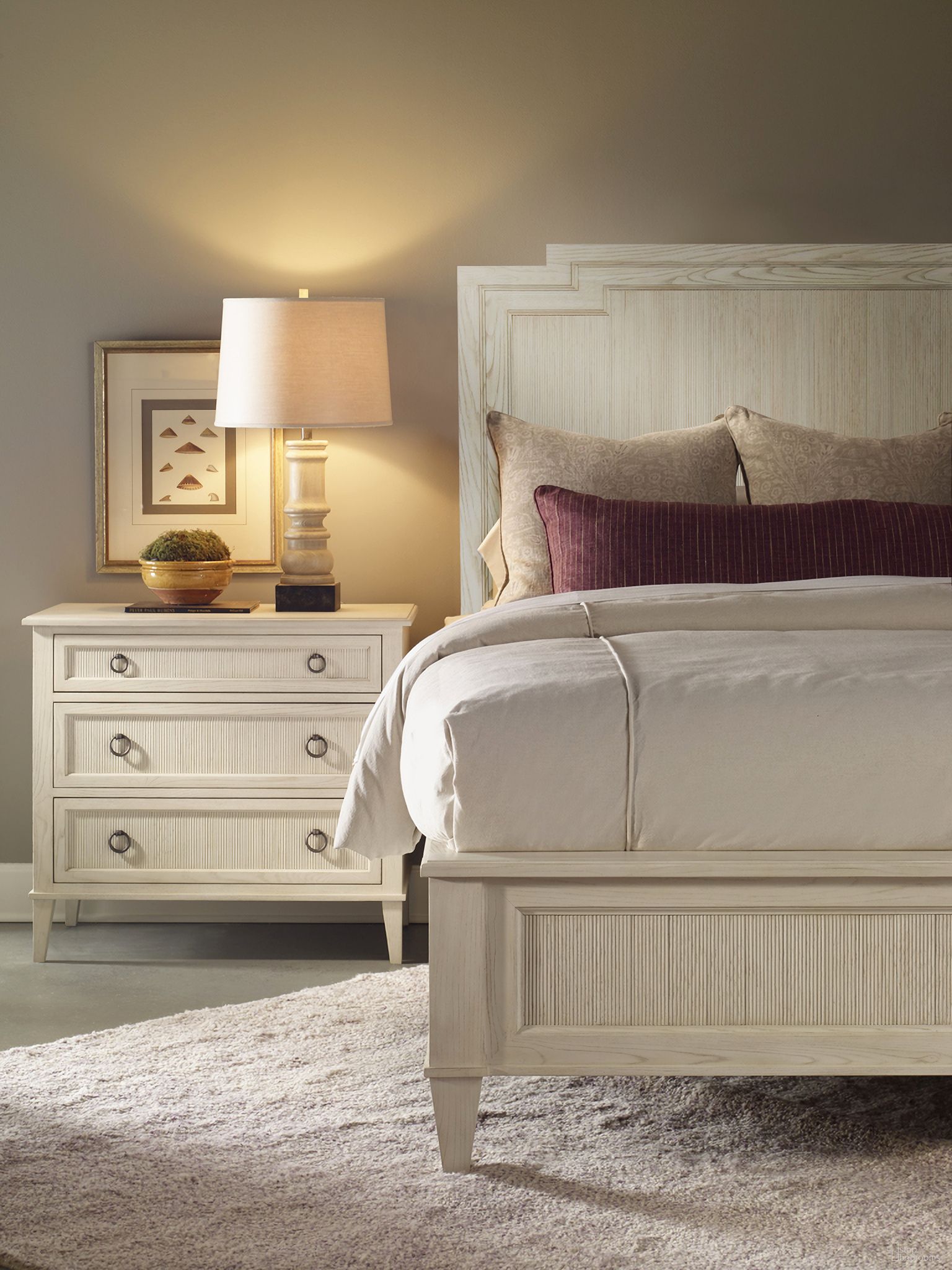 Hampton Bedroom Set In Chalk