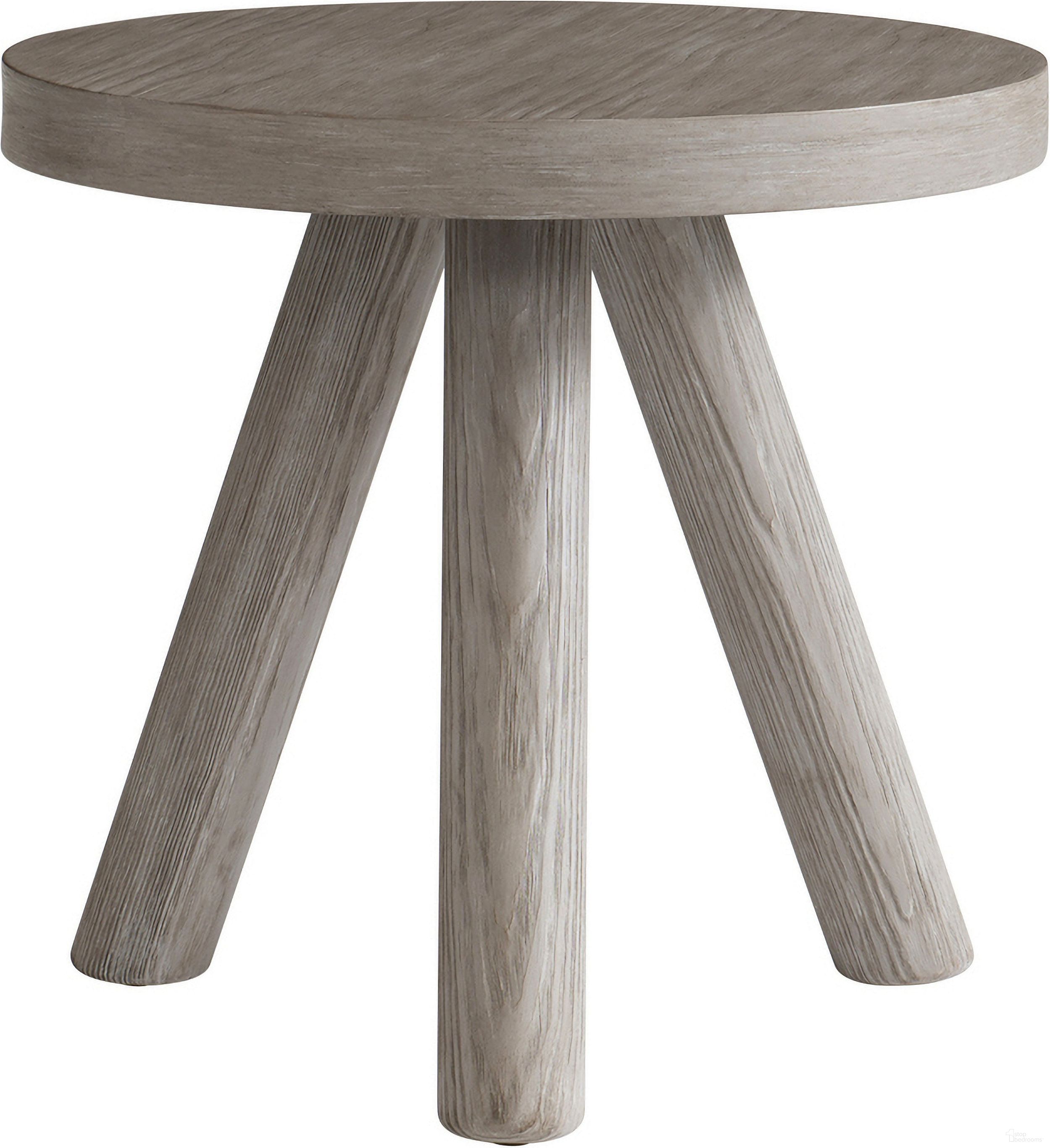 The appearance of Harmon Side Table designed by Bernhardt in the traditional interior design. This gris piece of furniture  was selected by 1StopBedrooms from Harmon Collection to add a touch of cosiness and style into your home. Sku: 555125. Material: Wood.