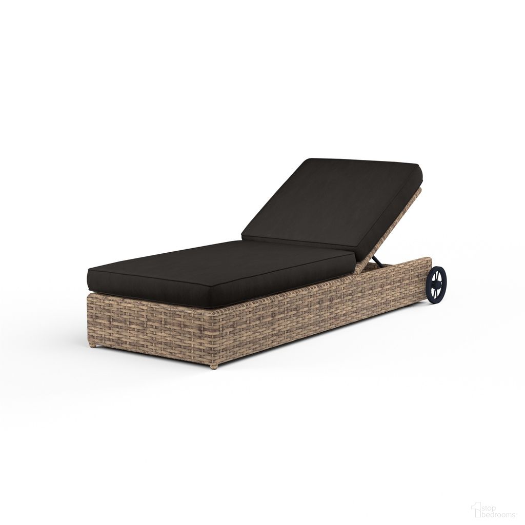 The appearance of Havana Adjustable Chaise in Spectrum Carbon designed by Sunset West in the transitional interior design. This spectrum carbon piece of furniture was selected by 1StopBedrooms from Havana Collection to add a touch of cosiness and style into your home. Sku: SW1701-9-48085. Material: Resin Wicker.