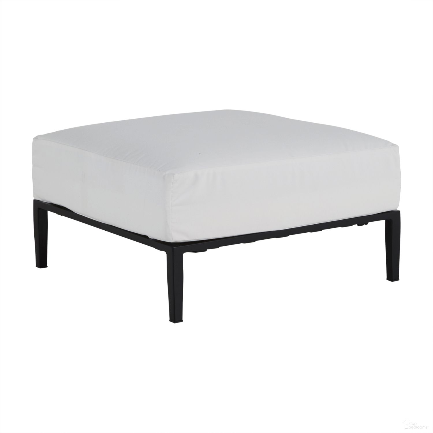 The appearance of Havana Ottoman In Bali Pearl designed by Summer Classics in the modern / contemporary interior design. This bali pearl piece of furniture was selected by 1StopBedrooms from Havana Collection to add a touch of cosiness and style into your home. Sku: 438184+C778P4219N. Material: Aluminum.