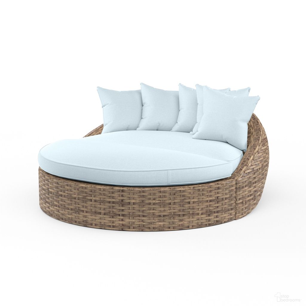 The appearance of Havana Round Daybed in Canvas Skyline designed by Sunset West in the transitional interior design. This canvas skyline piece of furniture  was selected by 1StopBedrooms from Havana Collection to add a touch of cosiness and style into your home. Sku: SW1701-99-OTT-14091. Material: Resin Wicker.