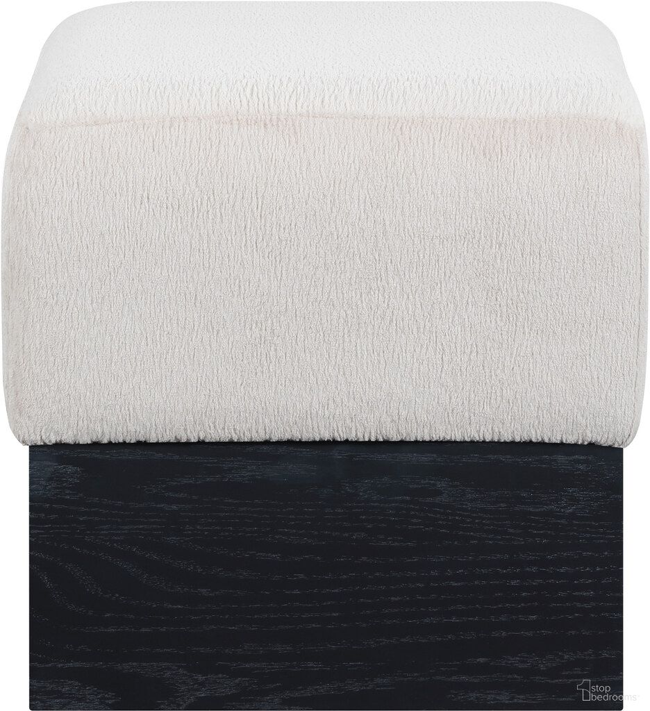 The appearance of Havre Velour Fur Fabric Ottoman and Stool In Black and Beige designed by Meridian in the modern / contemporary interior design. This black and beige piece of furniture was selected by 1StopBedrooms from Havre Collection to add a touch of cosiness and style into your home. Sku: 22075Beige. Material: Fur.