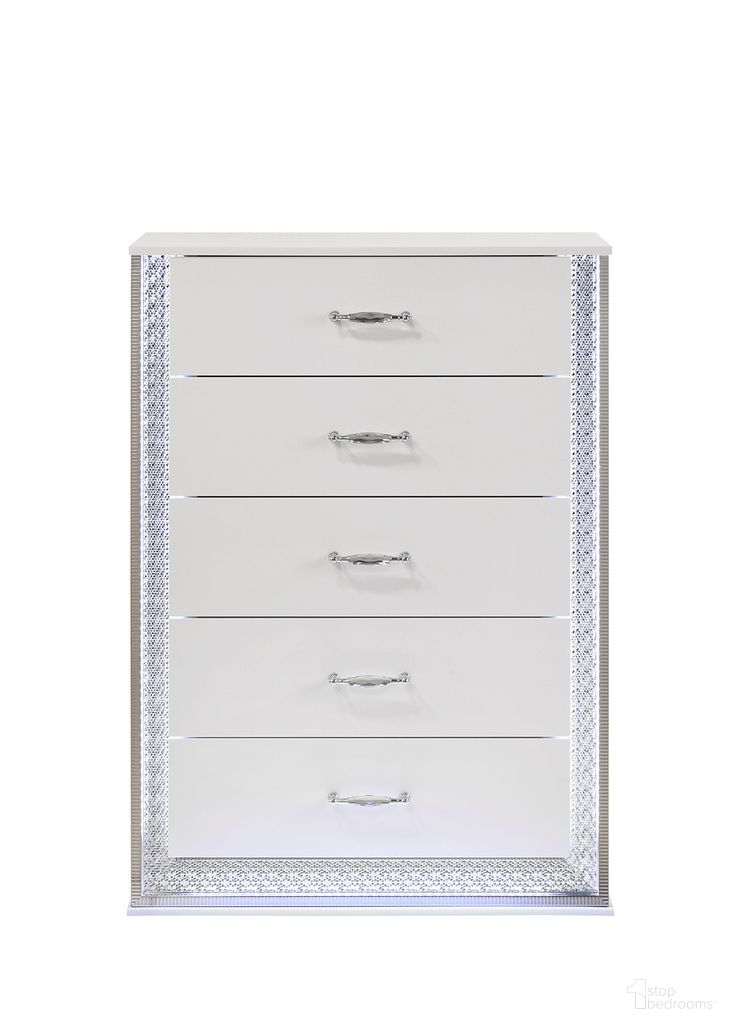 The appearance of Hazeline Chest with LED In White designed by Furniture of America in the glam interior design. This white piece of furniture was selected by 1StopBedrooms from Hazeline Collection to add a touch of cosiness and style into your home. Sku: FM72010WH-C. Material: Engineered Wood.