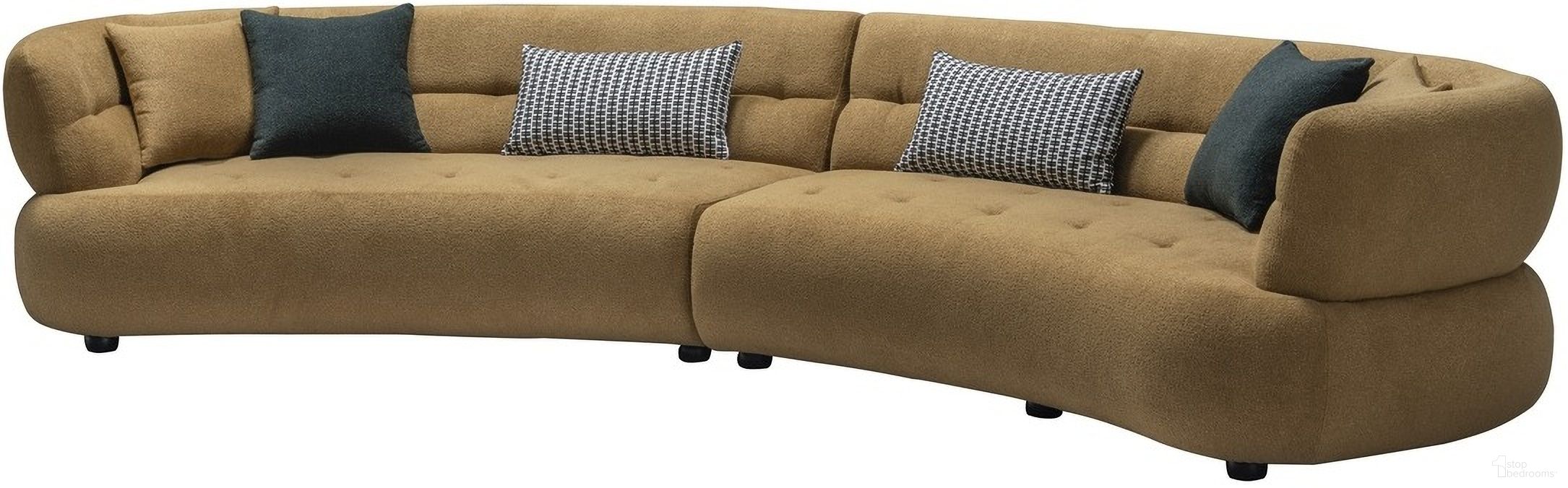 The appearance of HF5509 Sofa In Gold designed by J&M in the modern / contemporary interior design. This gold piece of furniture was selected by 1StopBedrooms from HF5509 Collection to add a touch of cosiness and style into your home. Sku: 16666-S.