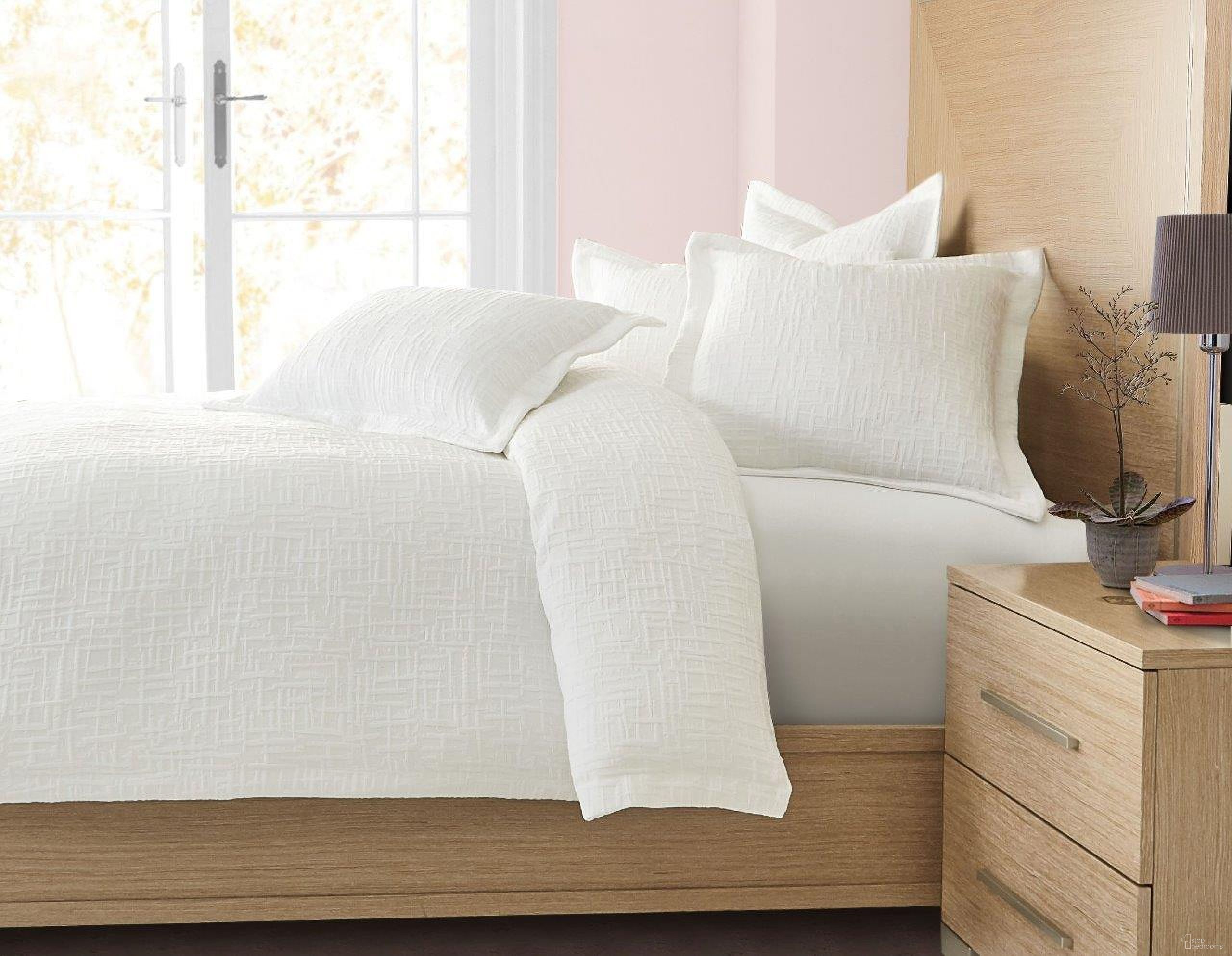 Hillton 6 Piece King Duvet Set In White by AICO 1StopBedrooms