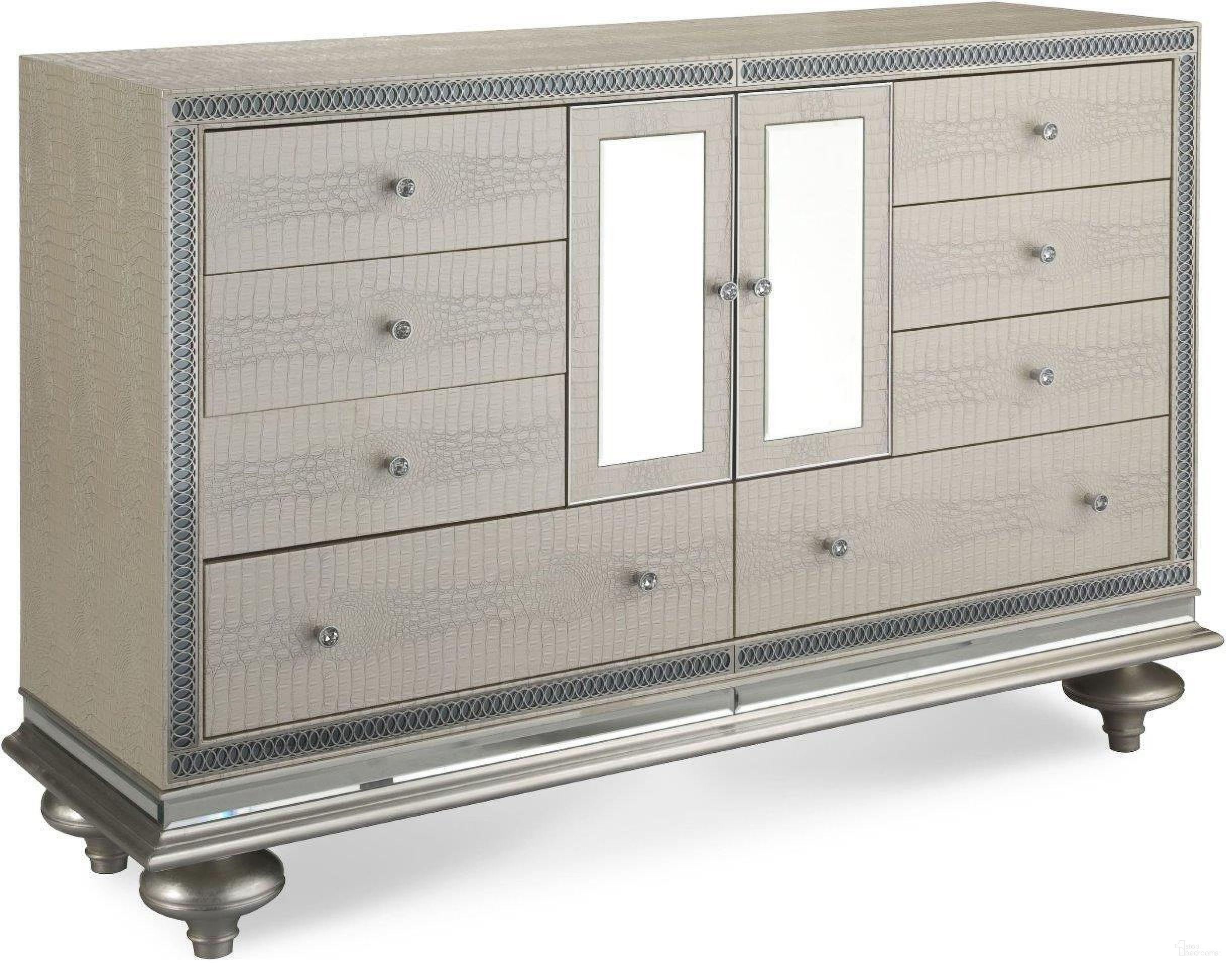 The appearance of Hollywood Swank Crystal Croc Dresser designed by Michael Amini in the transitional interior design. This beige piece of furniture was selected by 1StopBedrooms from Hollywood Swank Collection to add a touch of cosiness and style into your home. Sku: NT03050-09.