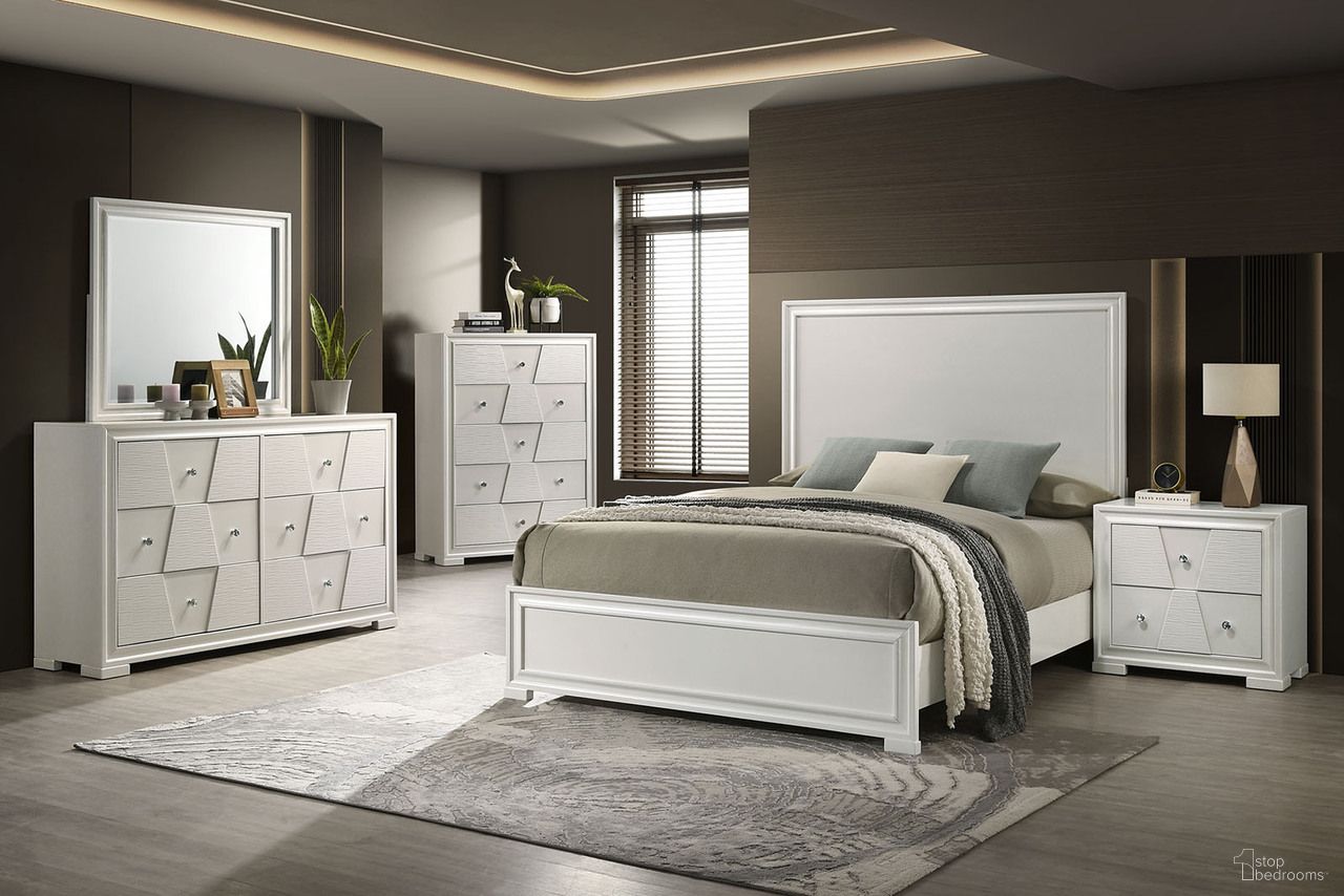 Holsted Bedroom Set In White