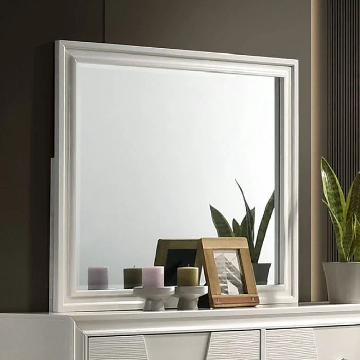 Holsted Mirror In White