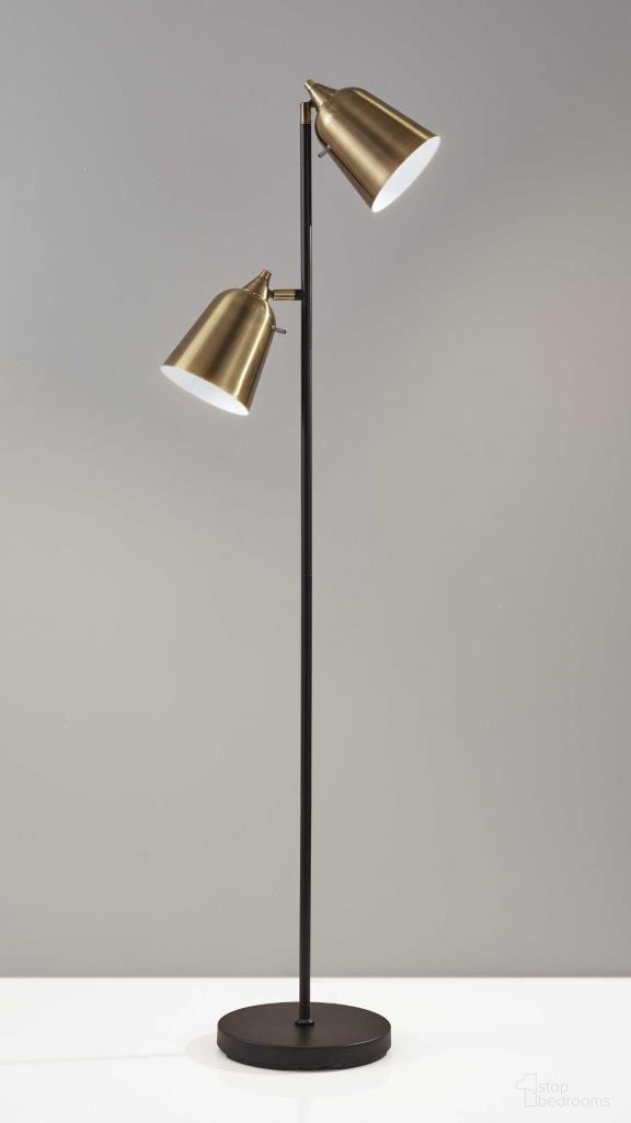 Homeroots Black Metal Floor Lamp 372552