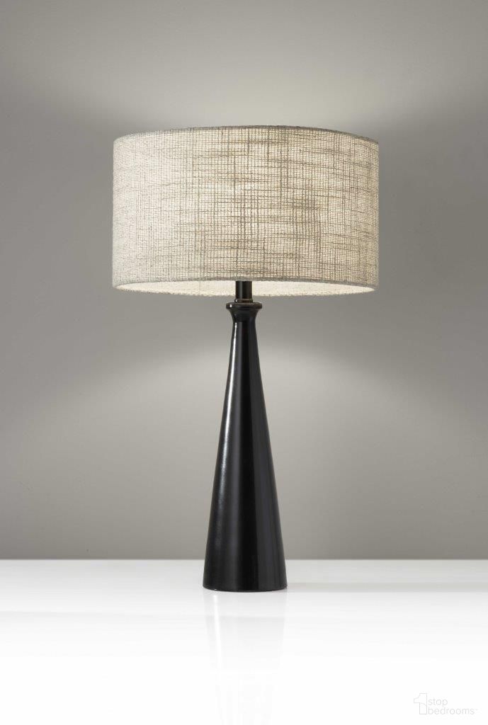 Homeroots Black Metal Table Lamp 372474