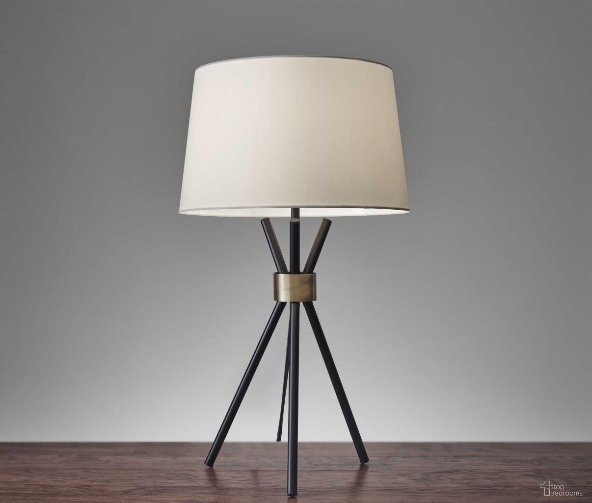 HomeRoots Table Lamp