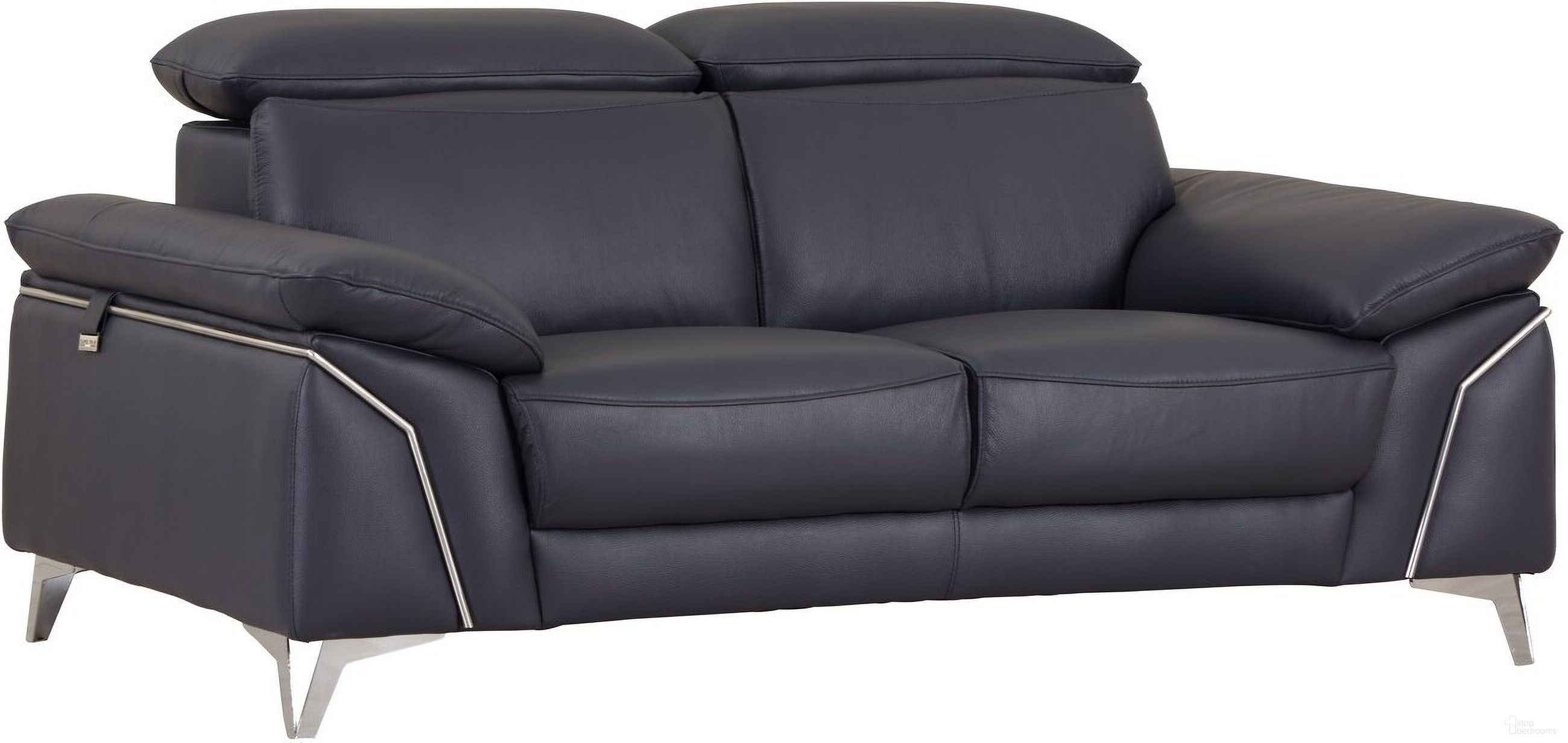 The appearance of Homeroots Fashionable Navy Leather Loveseat designed by Homeroots in the modern / contemporary interior design. This navy piece of furniture was selected by 1StopBedrooms from to add a touch of cosiness and style into your home. Sku: 329691. Material: Leather.